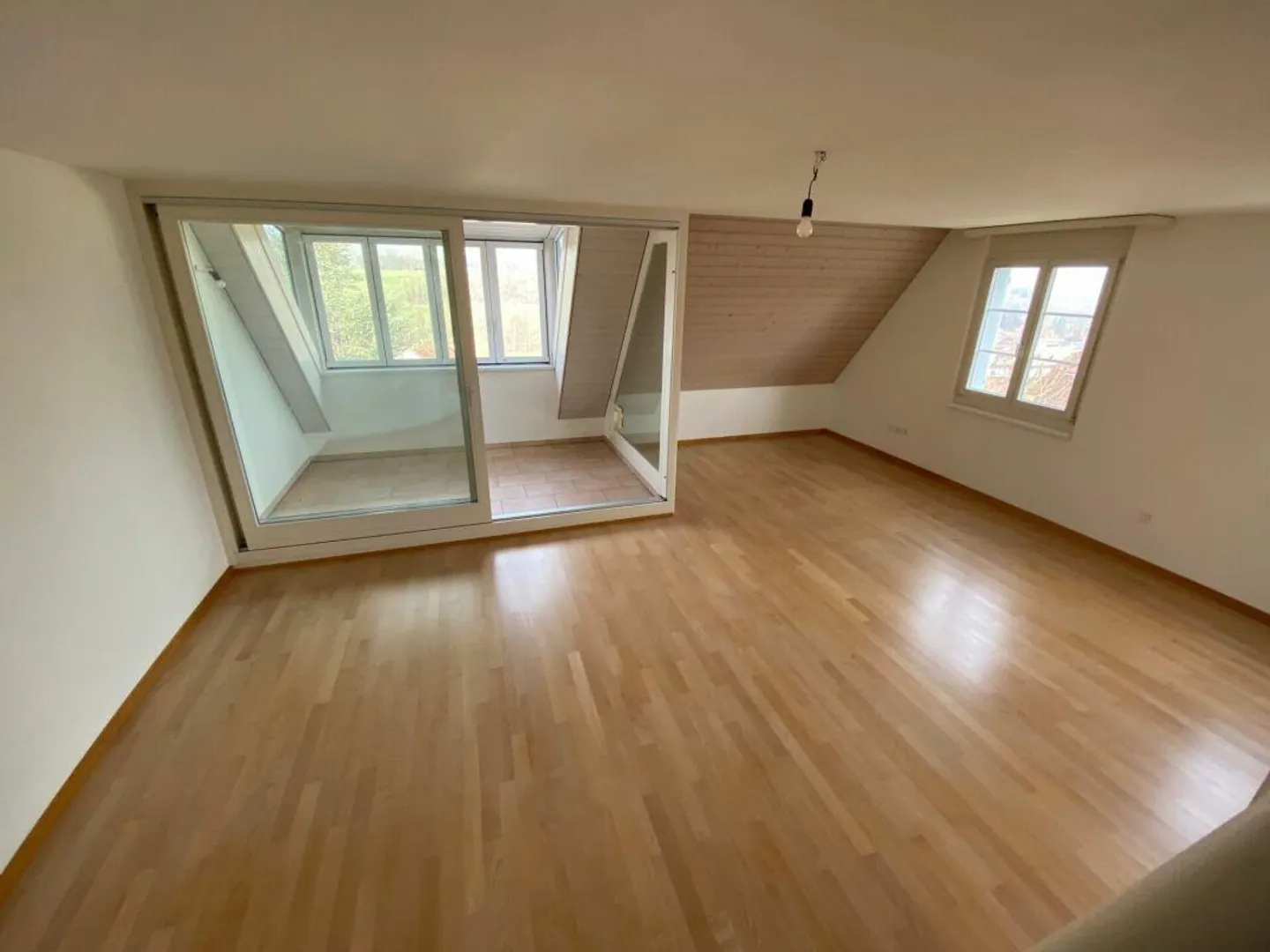 Maisonette apartment with a view - Photo 3 of 11