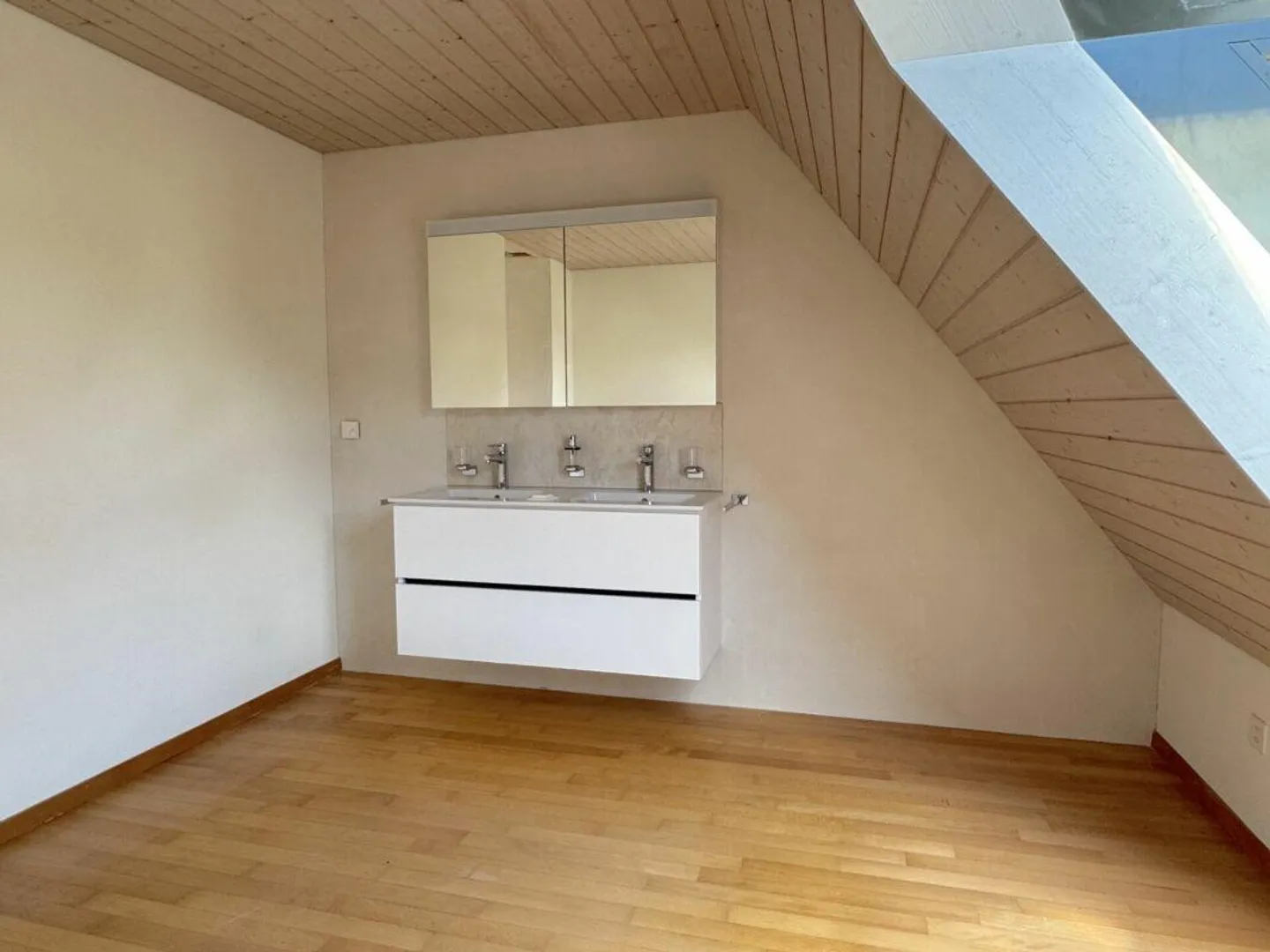 Maisonette apartment with a view - Photo 8 of 11