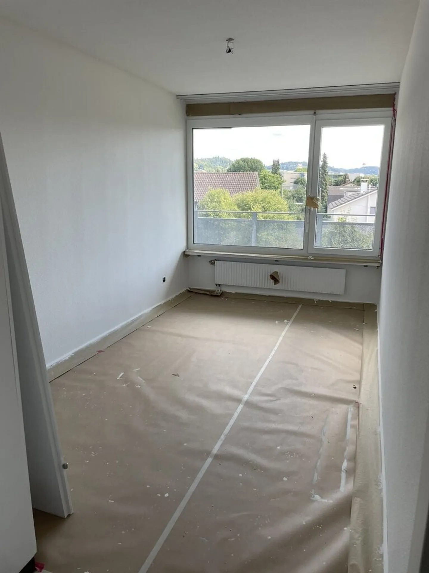 Vivere come nuovo: appartamento ristrutturato di 3,5 locali con vista spettacolare - Foto 4 di 8