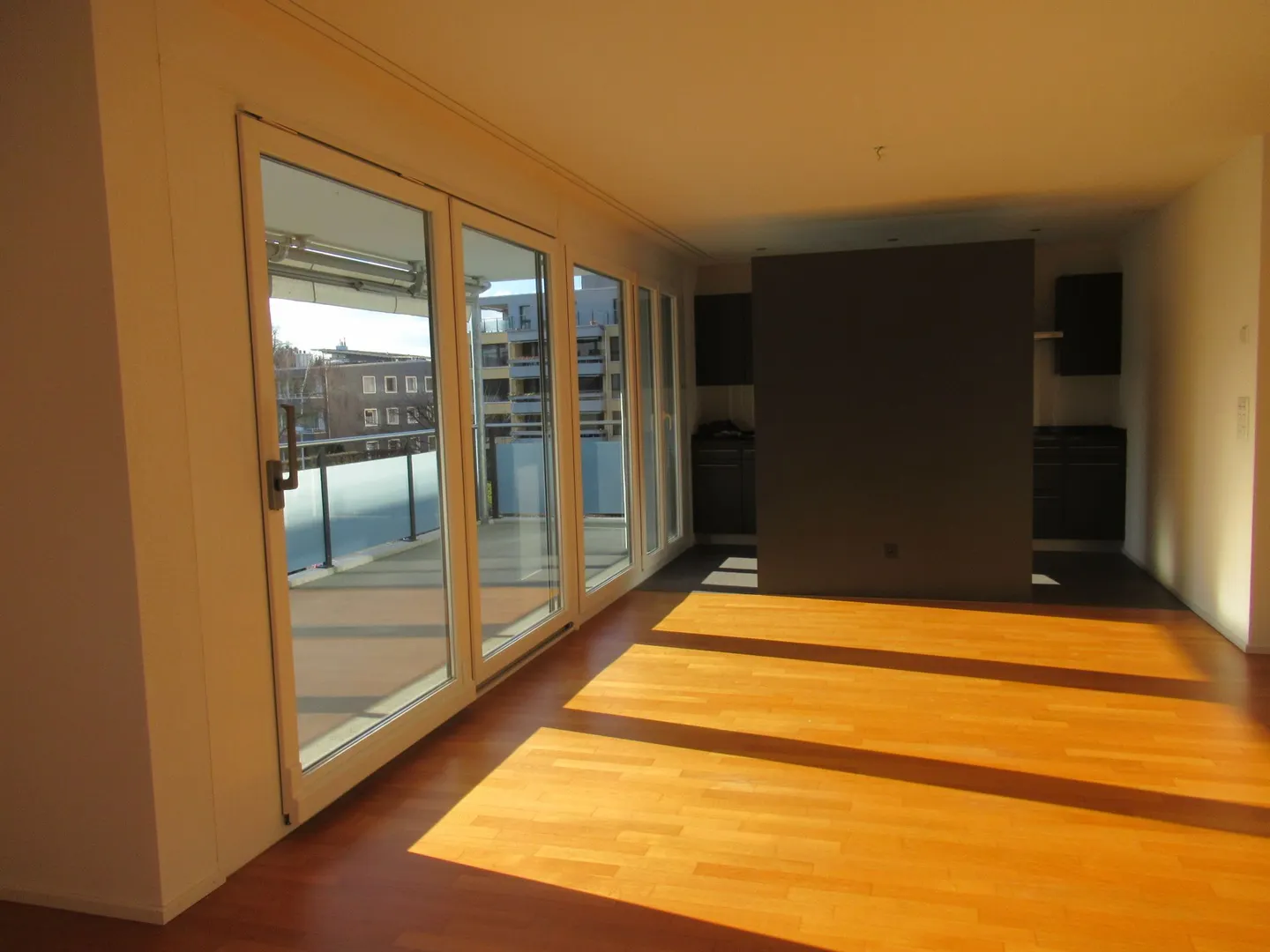 Bright 4.5-room apartment in the village center - Photo 4 of 9