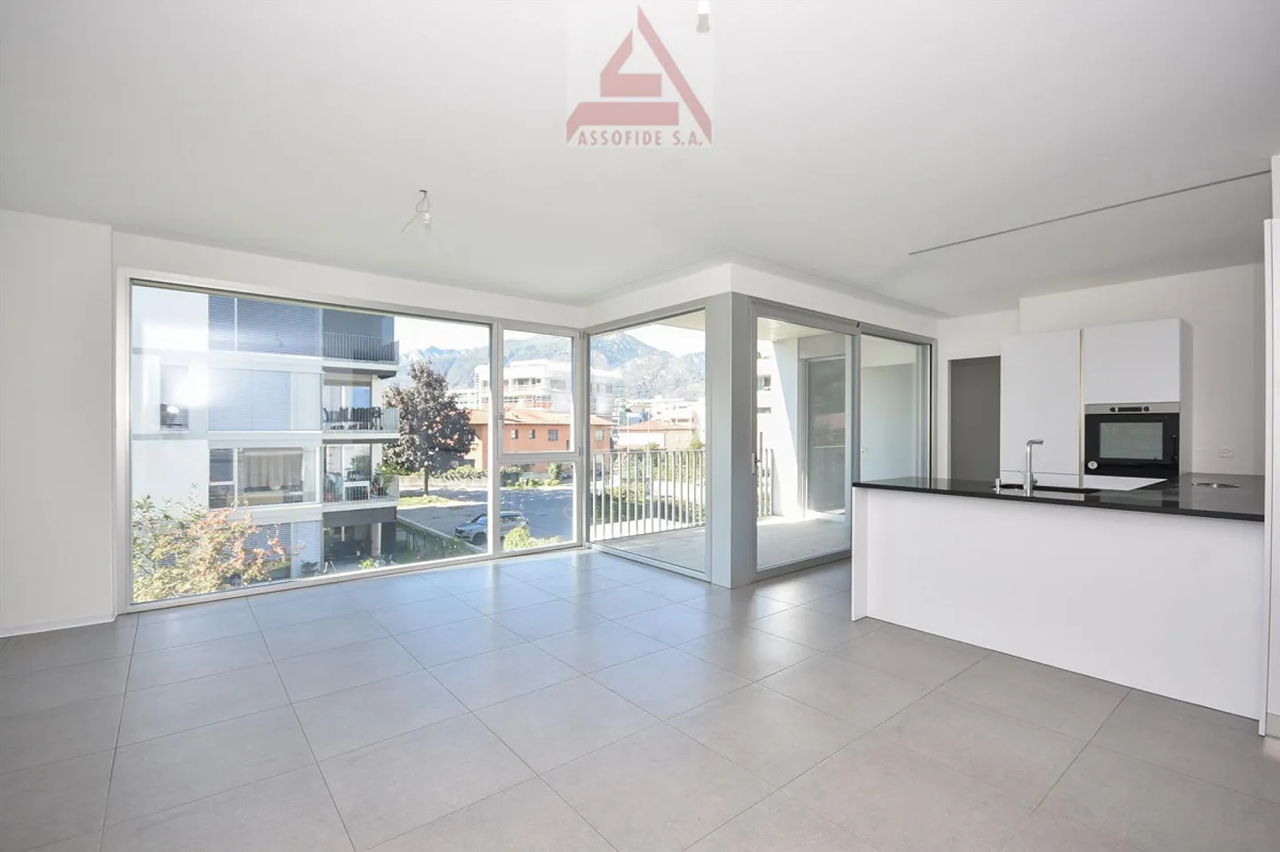 Luminoso appartamento di 3.5 locali / Helle 3.5 - Zimmerwohnung - Foto 1 di 6