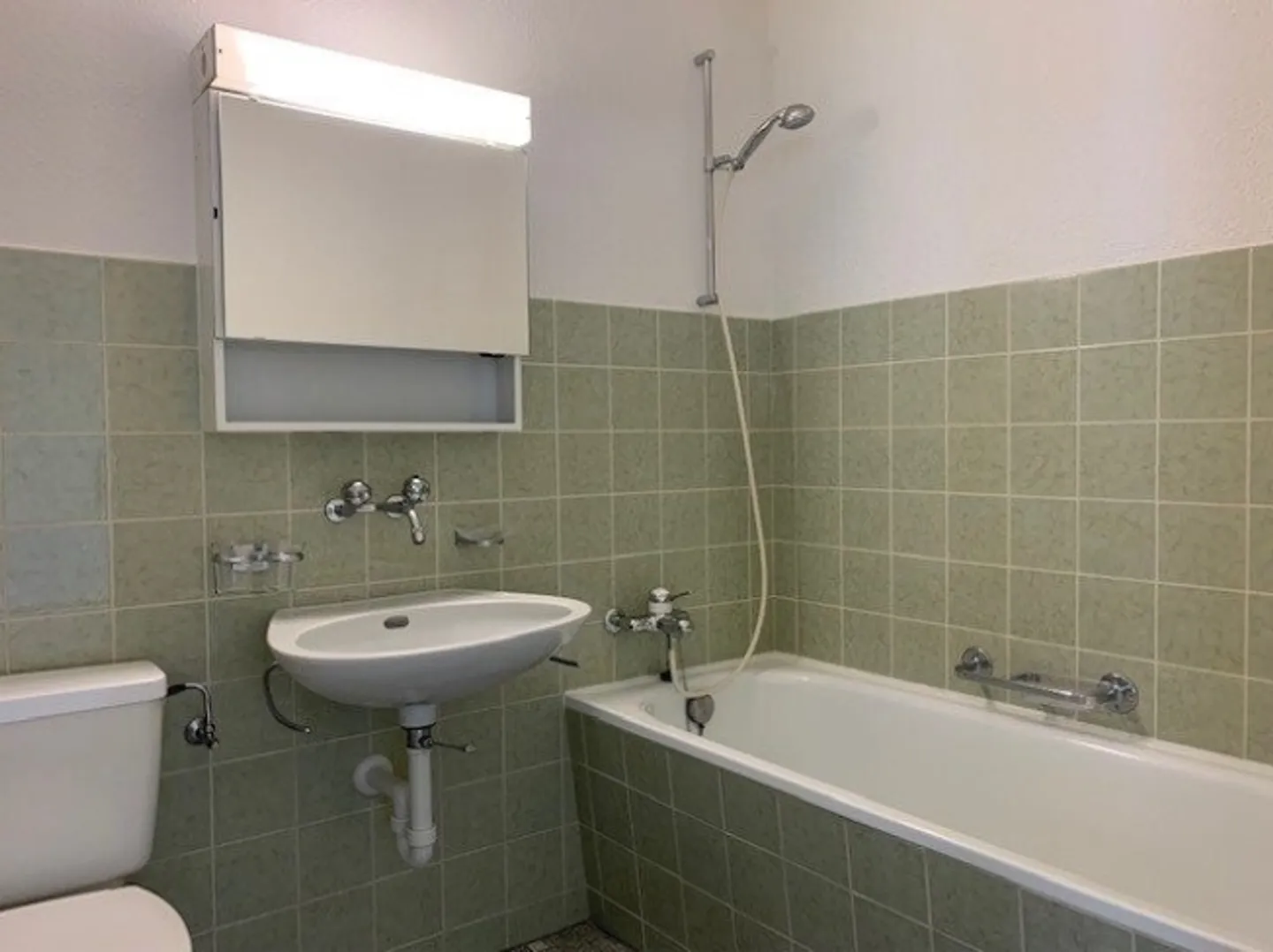 Sunny 1-room apartment in Nürensdorf - Photo 5 of 6