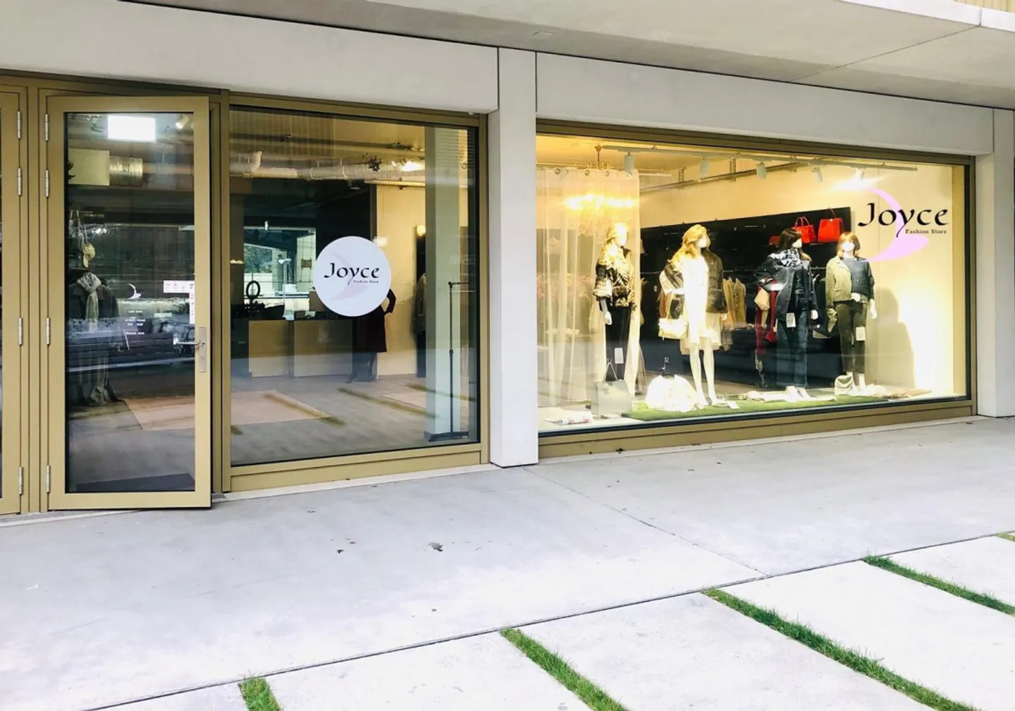 Spazio Commerciale a Sion - Foto 3 di 6