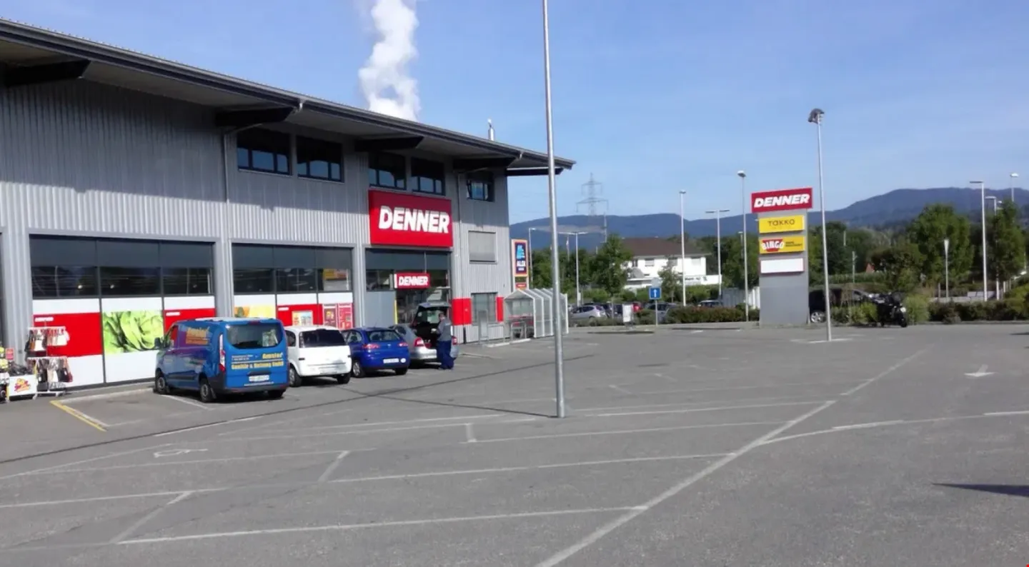 140 m2 Lager im Untergeschoss - Foto 3 di 3
