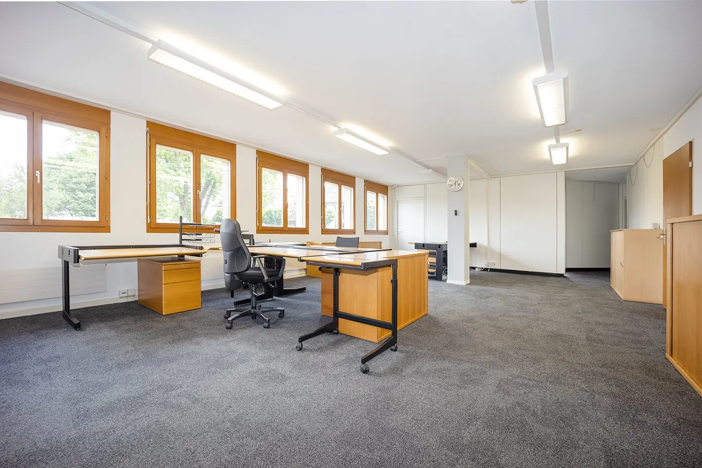 RESERVED - Attractive multifunctional commercial and office spaces with top infrastructure - Photo 6 of 15