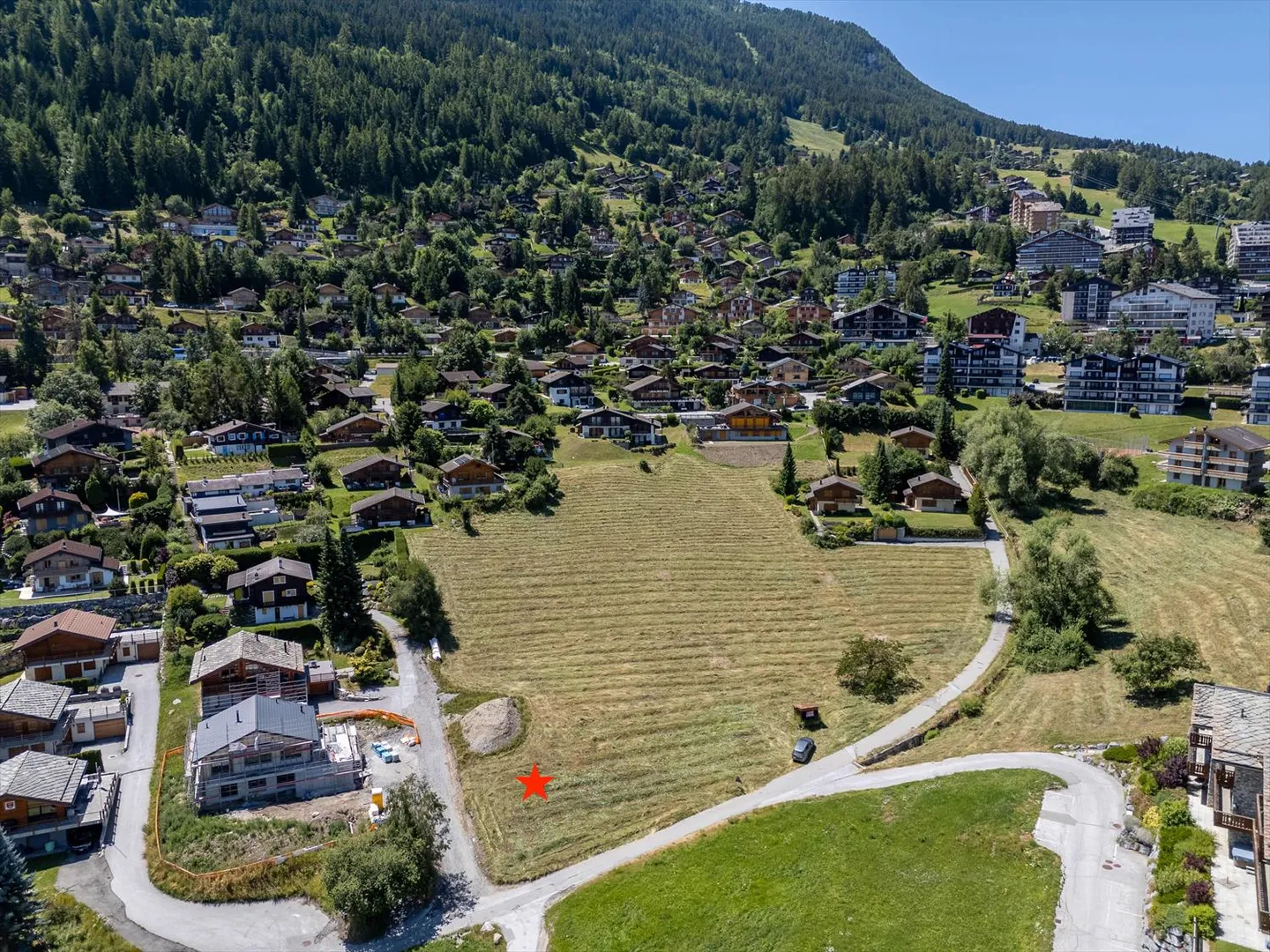 Magnifico terreno edificabile con vista panoramica sulle montagne a Nendaz - Foto 2 di 8