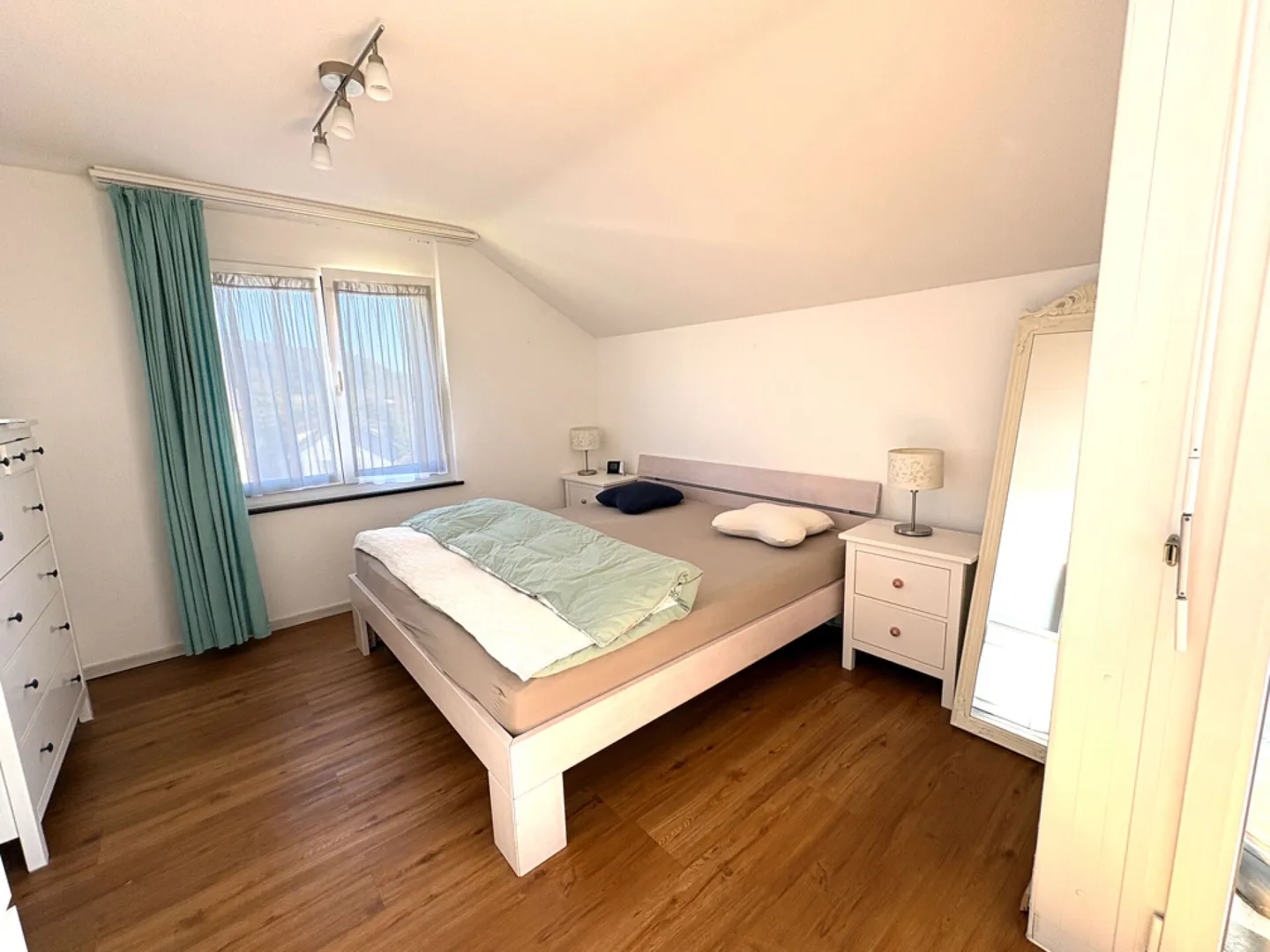 Grosszügige, helle 4.5 Zimmer- Attikawohnung mit Alpensicht - Foto 6 von 13
