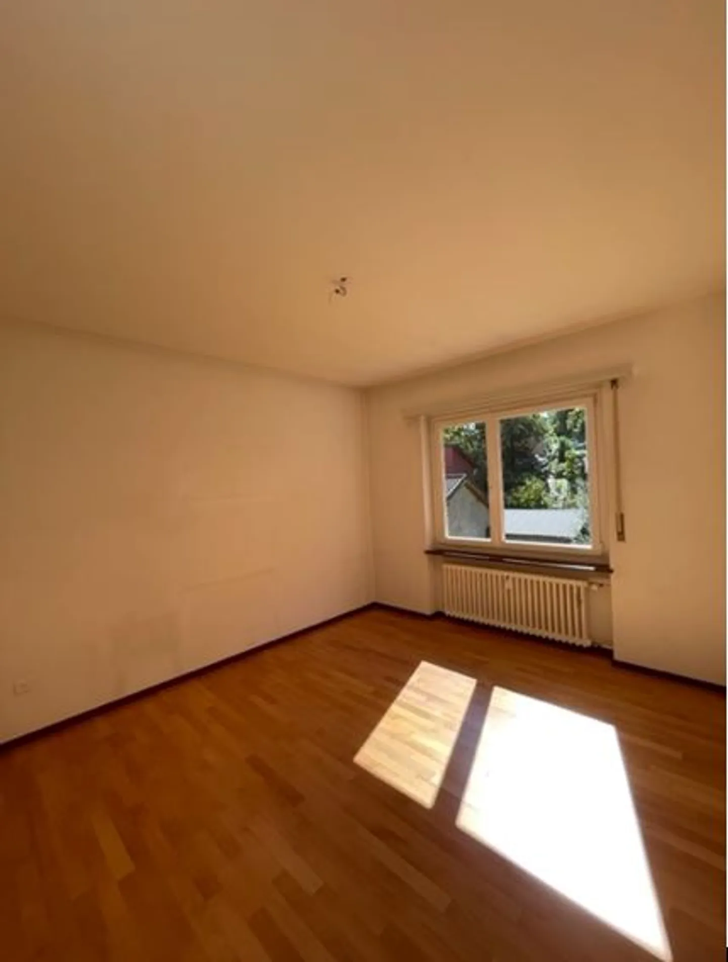 Appartamento luminoso 2.5 locali - Foto 4 di 6