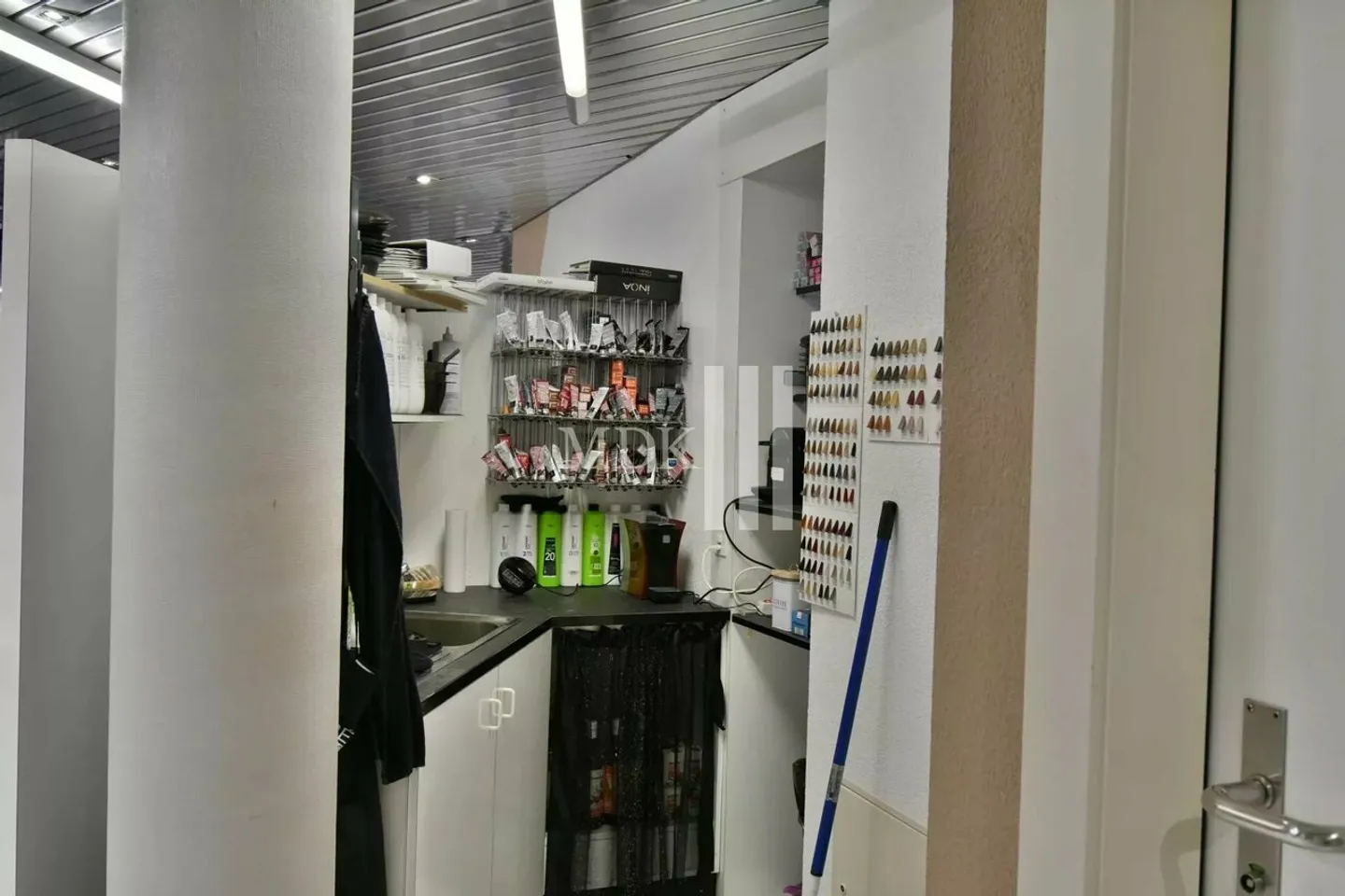 Commercial à louer - Photo 4 sur 7