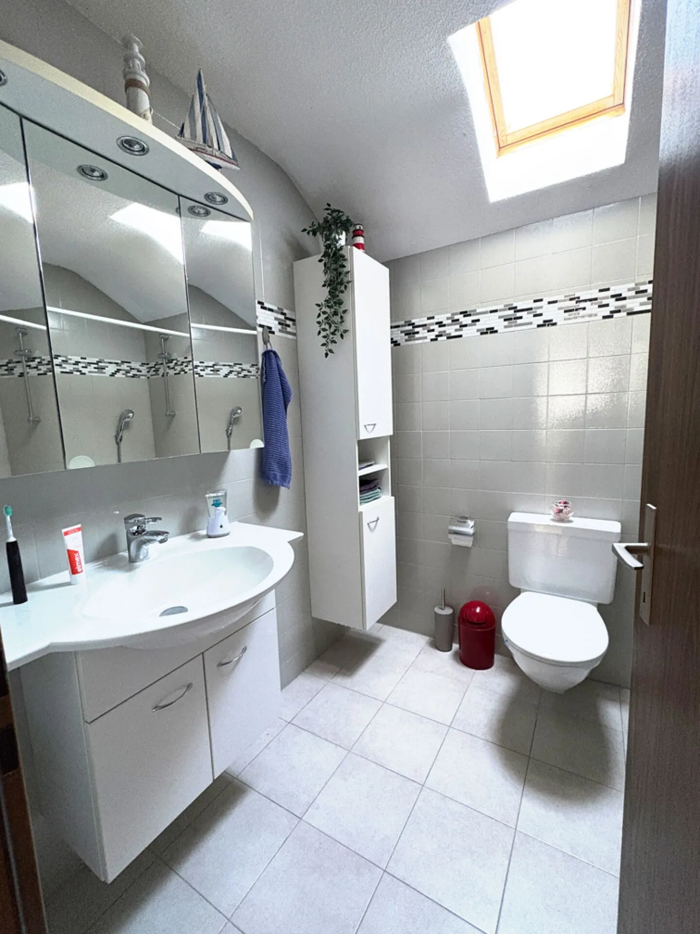 Grosszügige, helle 4.5 Zimmer- Attikawohnung mit Alpensicht - Foto 12 von 13