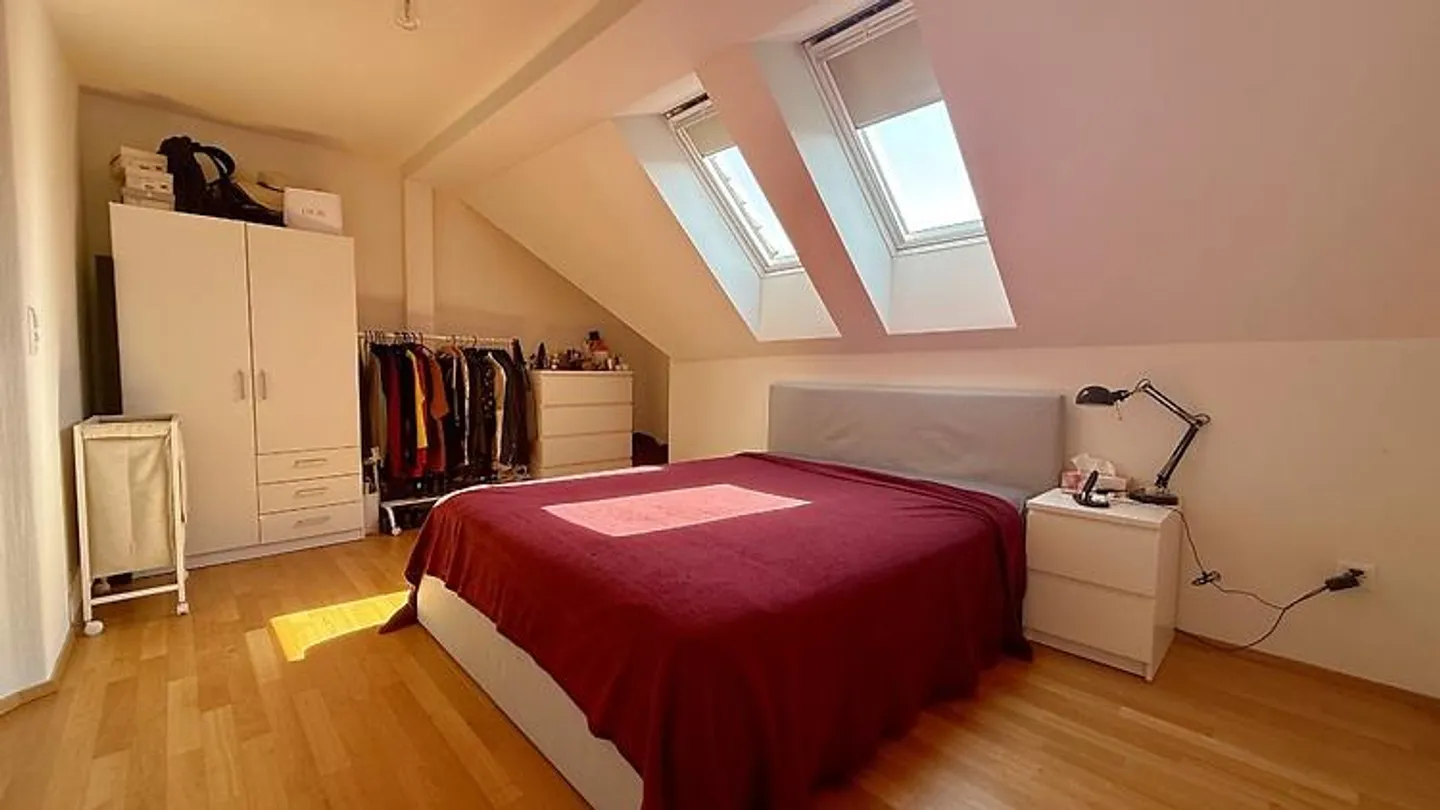 Möblierte Maisonette in Zürich - Foto 3 von 5