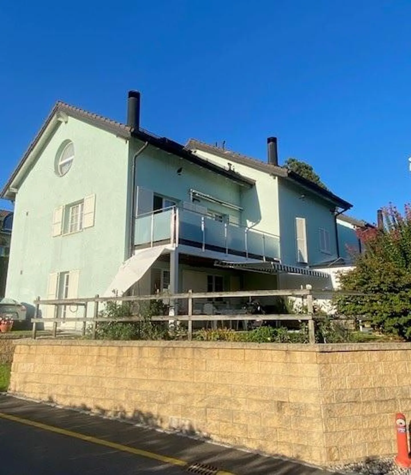 Bell'appartamento di 3,5 stanze - Mont-sur-Rolle - Vista lago - Foto 1 di 13