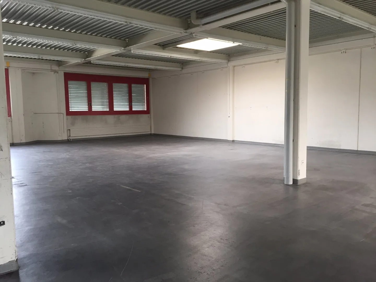 Grand espace commercial recherche utilisateur créatif - Photo 3 sur 9