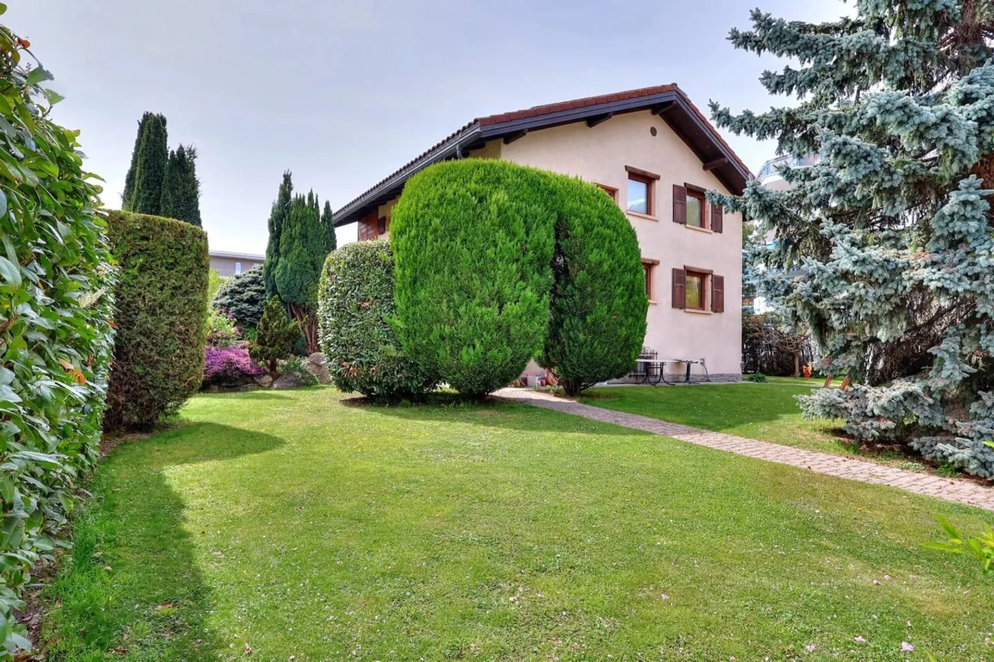 Sion | Villa individuale di carattere in un contesto verde - Foto 1 di 12