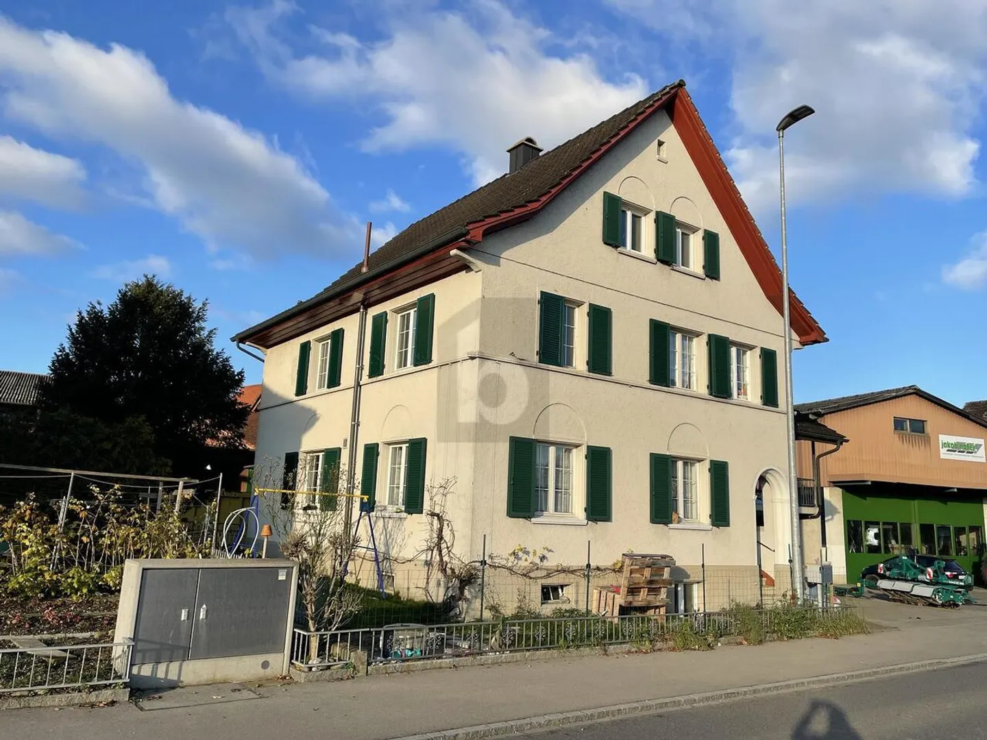 PLATZ FÜR DIE GANZE FAMILIE - Foto 1 von 6