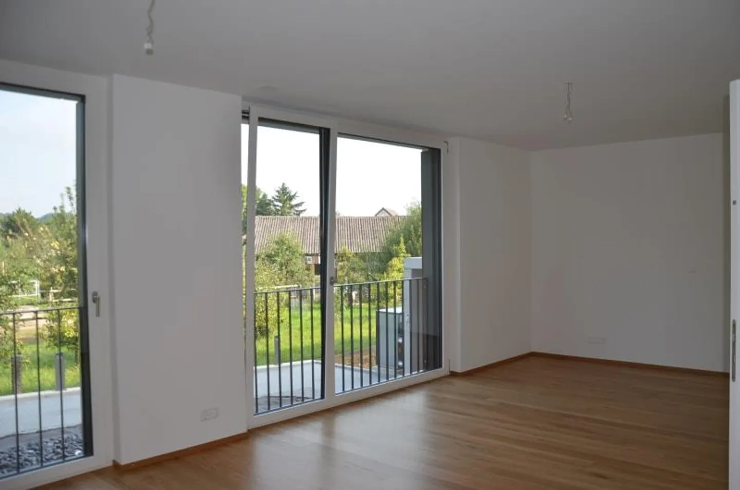 Modern and spacious 4.5-room apartment on the ground floor - Photo 5 of 6