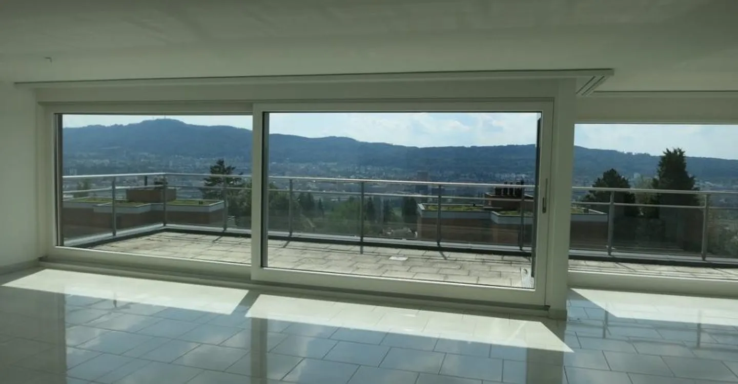 Maisonette esclusiva di 4,5 stanze con vista mozzafiato su Zurigo - Foto 1 di 8