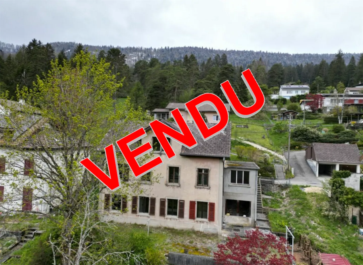 Villeret, grande casa di 8 stanze da ristrutturare - Foto 1 di 13