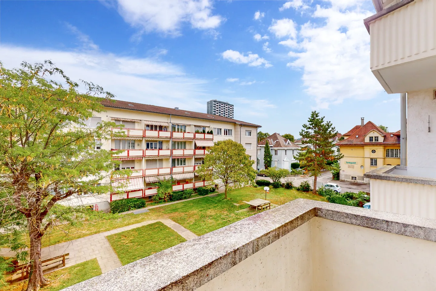 Quiet residential area near city center - Photo 9 of 9