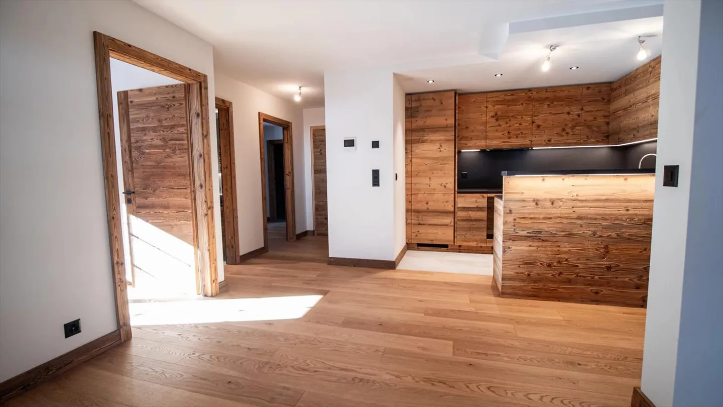 Ski directement depuis la maison avec un magnifique environnement de chalet !!! - Photo 10 sur 13