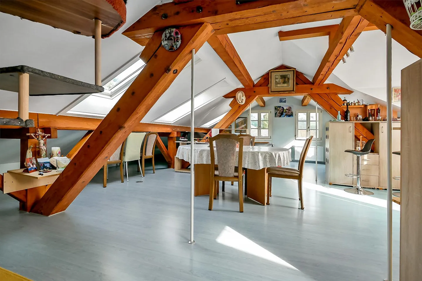 Edificio residenziale con ristorante - Foto 6 di 7