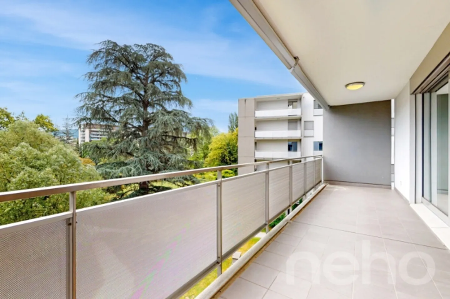 Appartement à vendre - Photo 2 sur 12