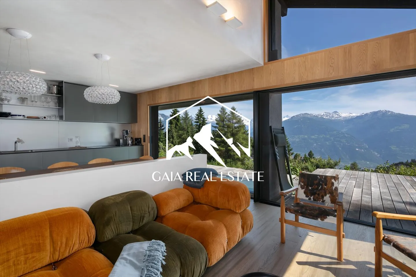 Chalet 5.5 rooms - Photo 3 of 24