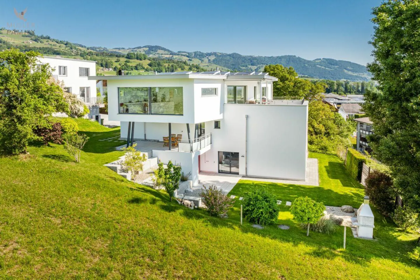 Exklusives 6 1/2 Zimmer-Einfamilienhaus mit hochwertiger Ausstattung - Photo 3 sur 13