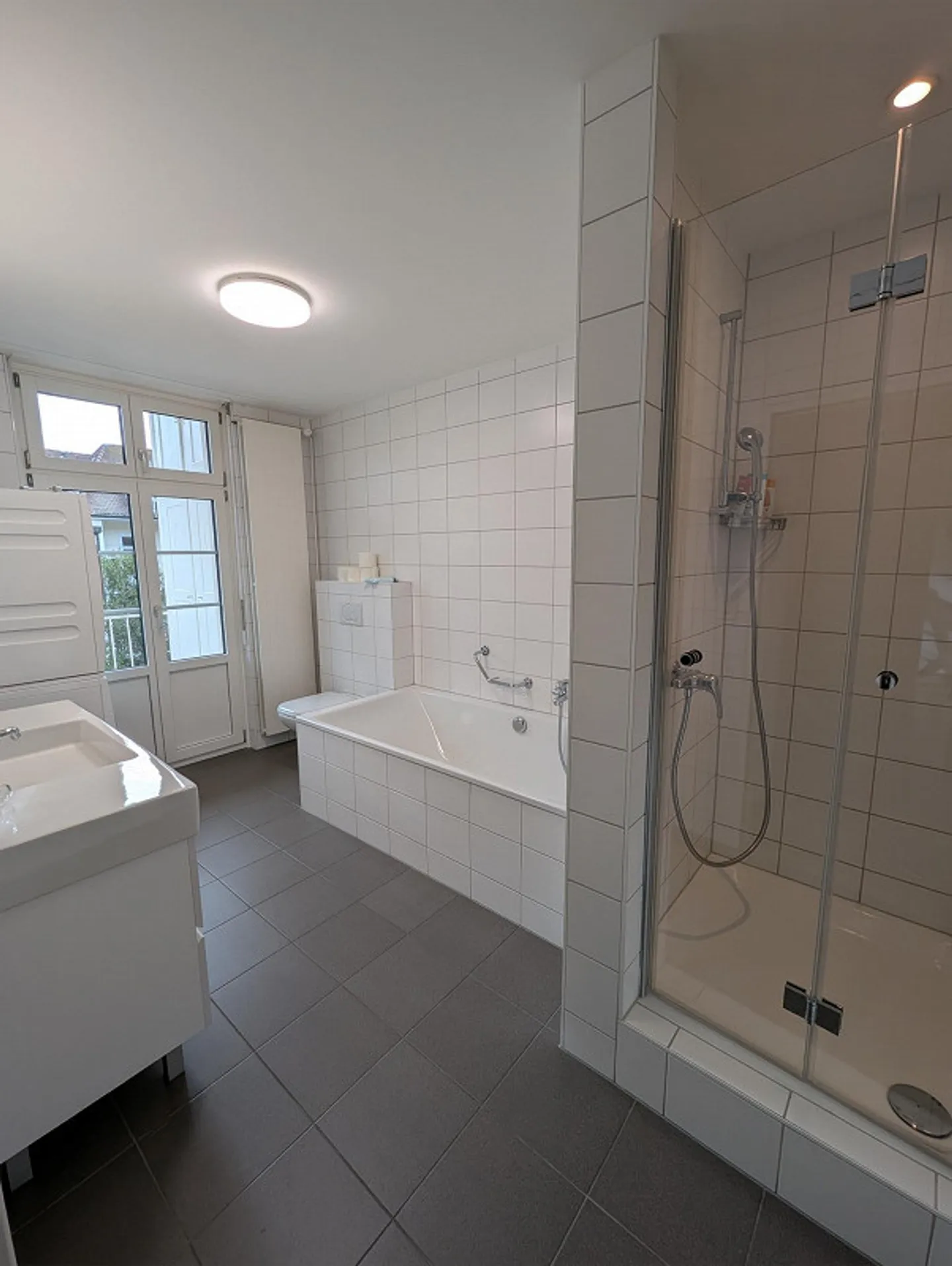 Renovated 4.5-room old building apartment in Baumgartnerhaus - Photo 4 of 14