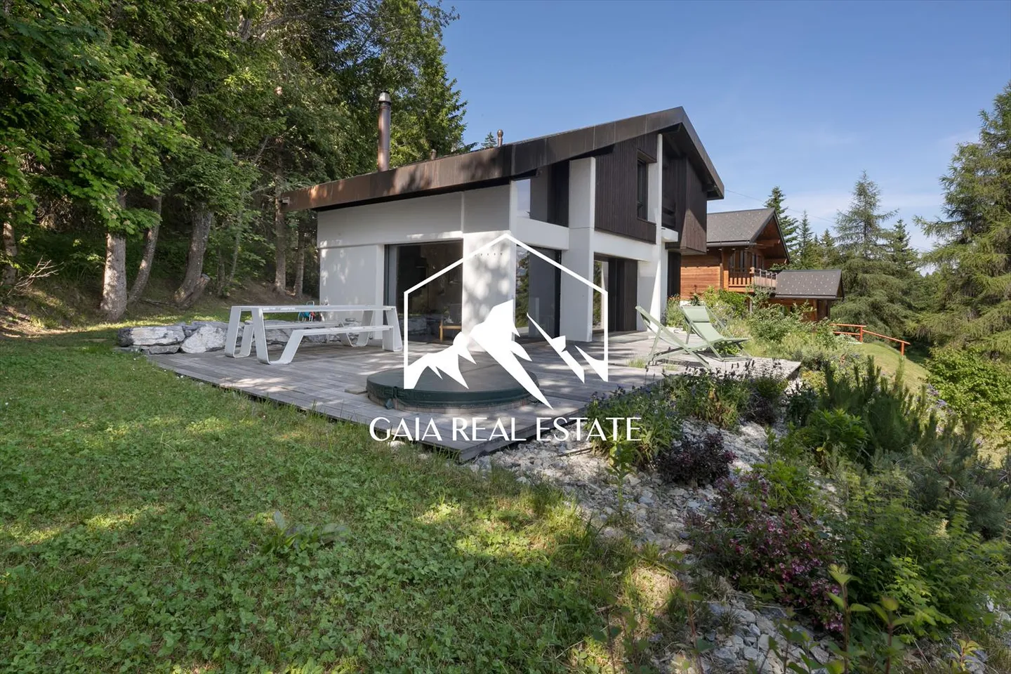 Chalet 5.5 rooms - Photo 8 of 24