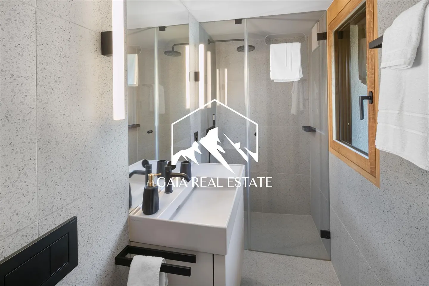 Chalet 5.5 rooms - Photo 11 of 24
