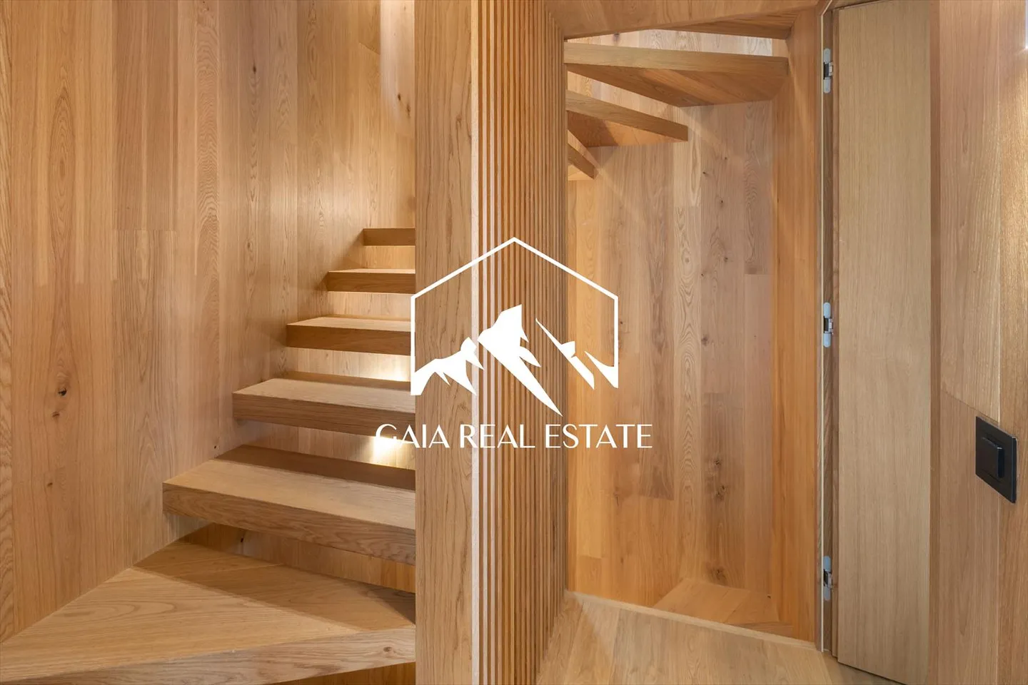 Chalet 5.5 rooms - Photo 12 of 24