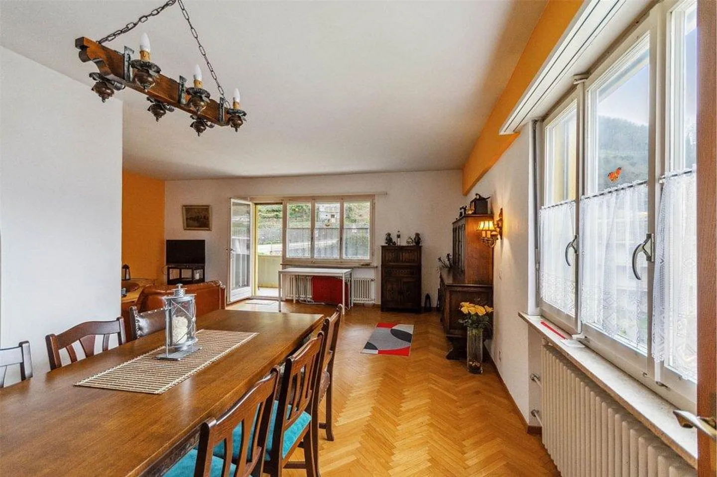 Appartement 5½ pièces dans la région ensoleillée de la Suisse - Photo 2 sur 13