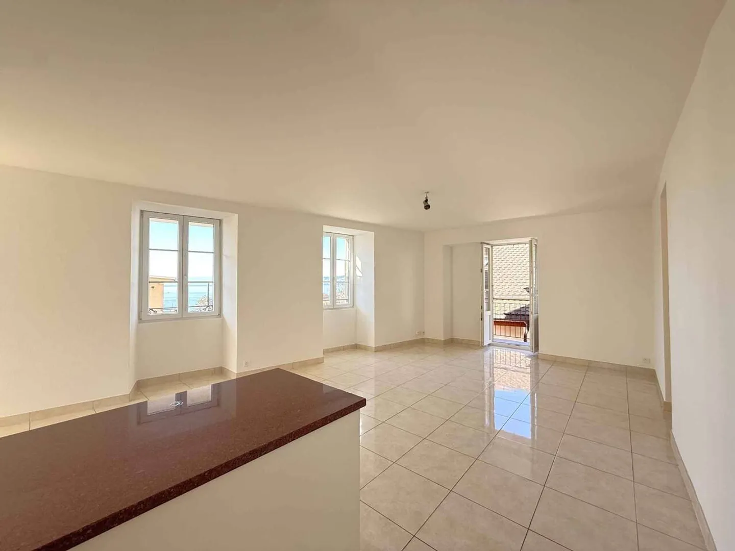 Incantevole appartamento di 3.5 locali con vista lago - Foto 4 di 9