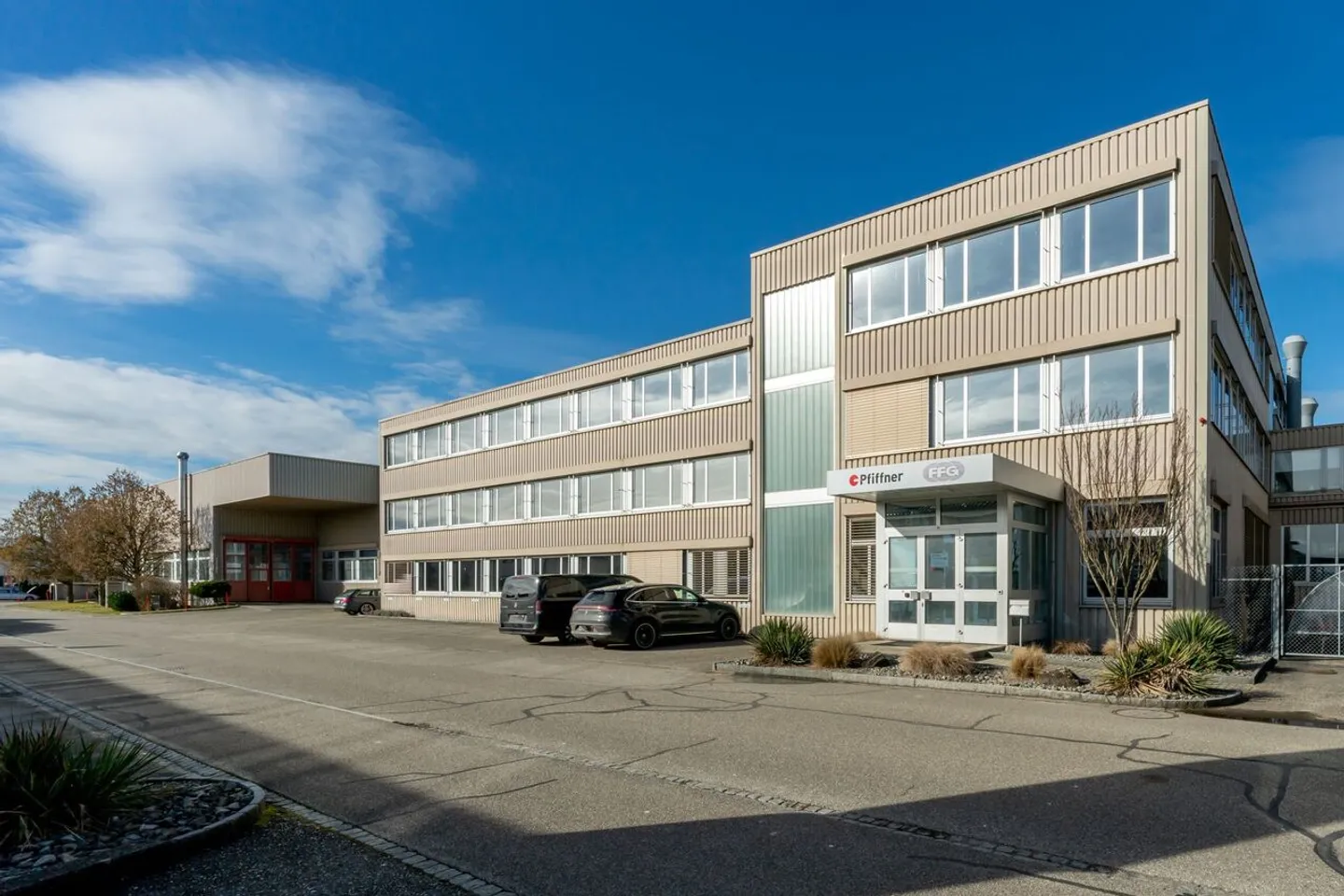 Ampia area industriale e commerciale con usi diversi... - Foto 2 di 8