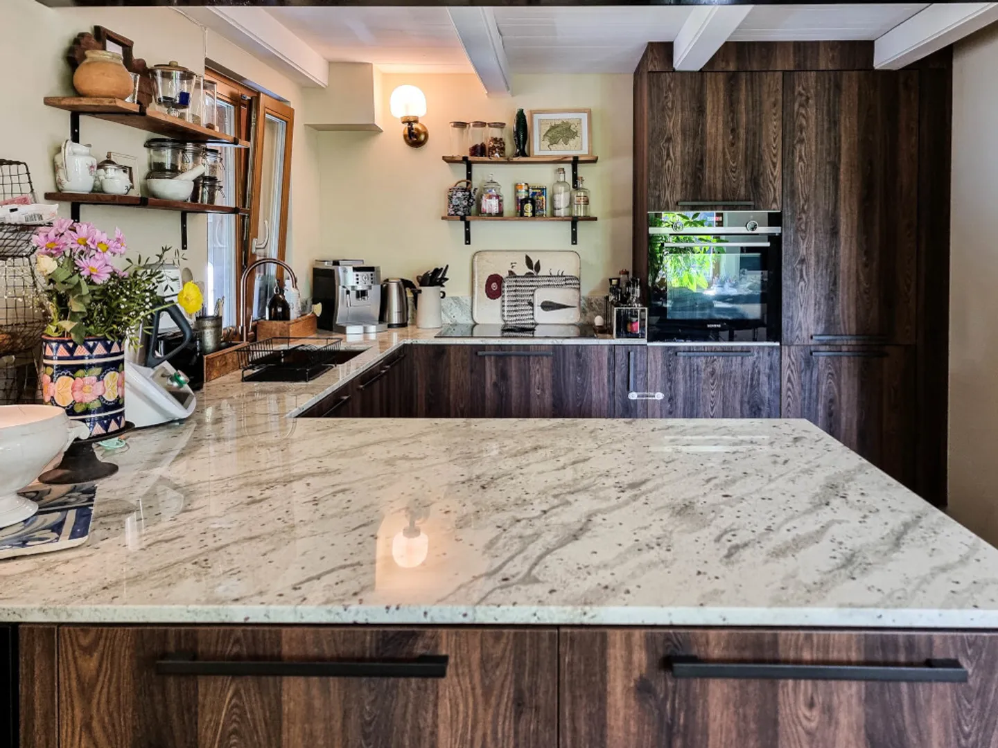 In vendita 
– Elegante duplex ristrutturato con giardino privato a Presinge - Foto 1 di 11