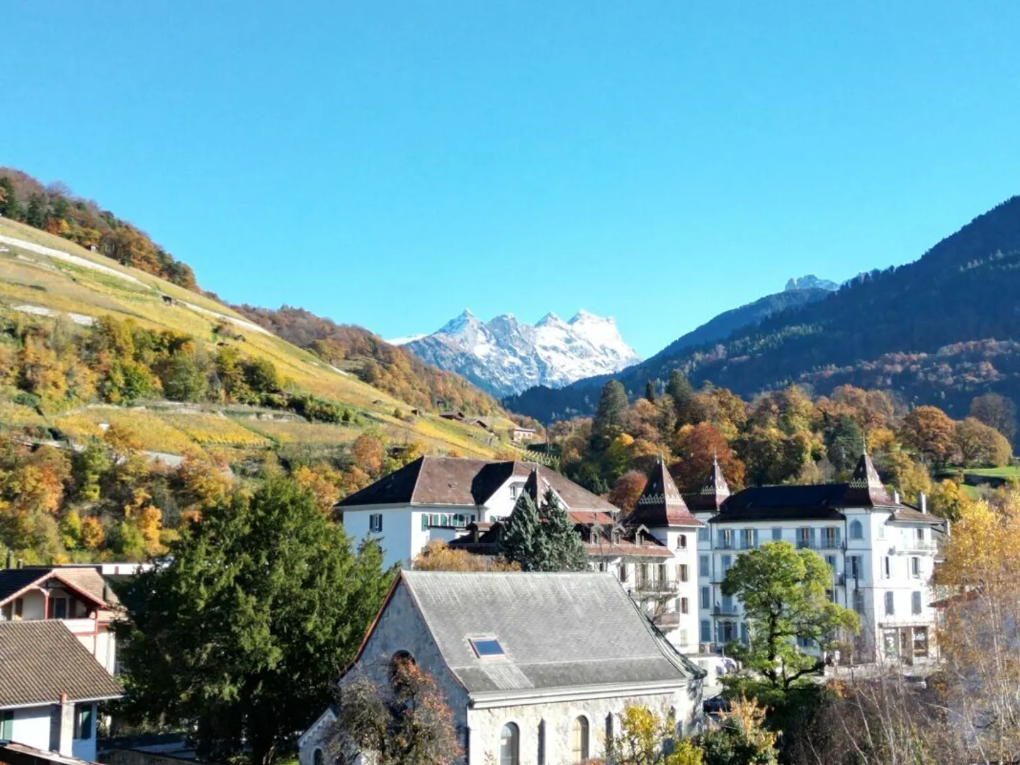 PPE Joli Clos Los 125-11 2,5-Zimmer-Wohnung im 2. und letzten Stock - Foto 10 von 13