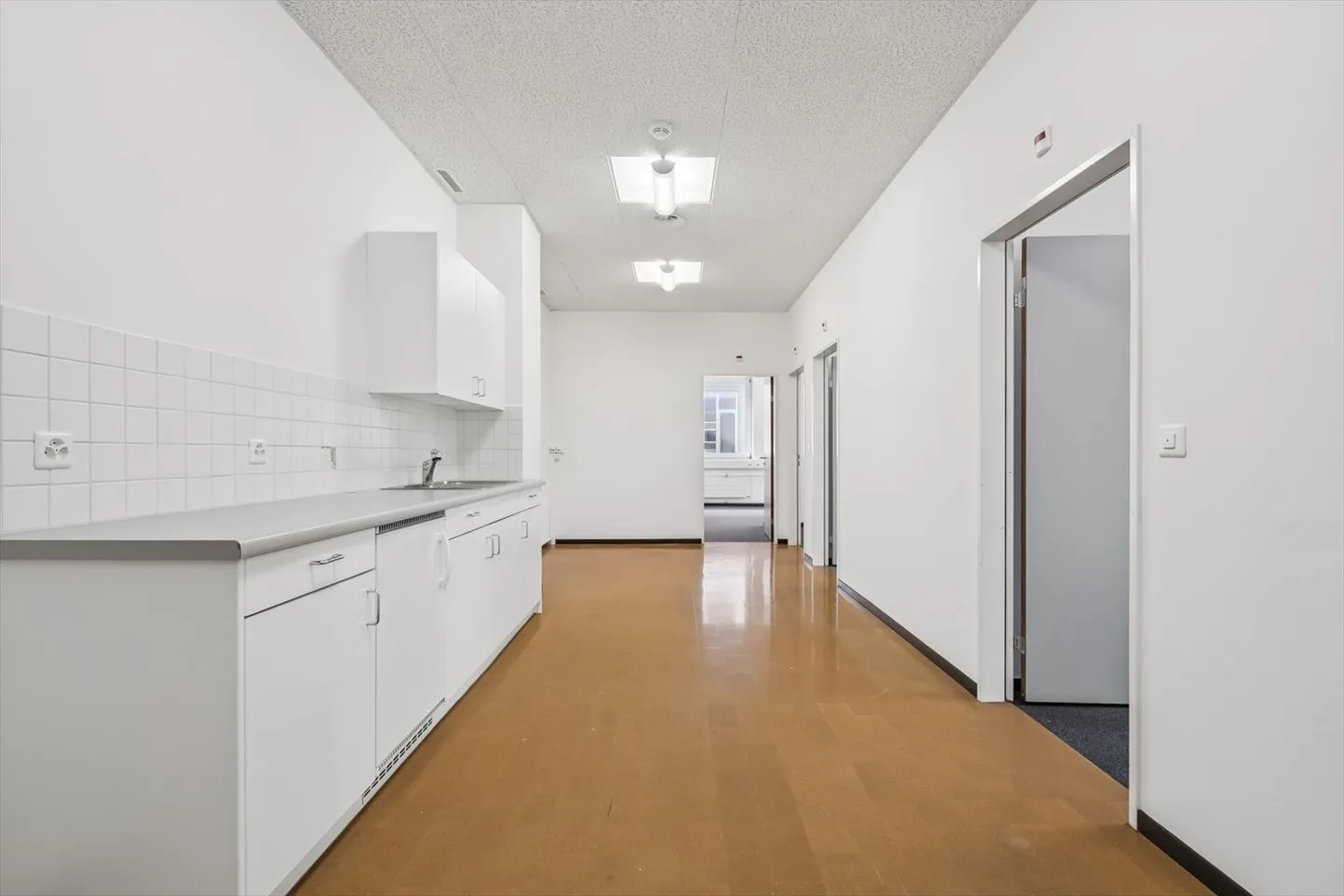 Office - Photo 3 of 13