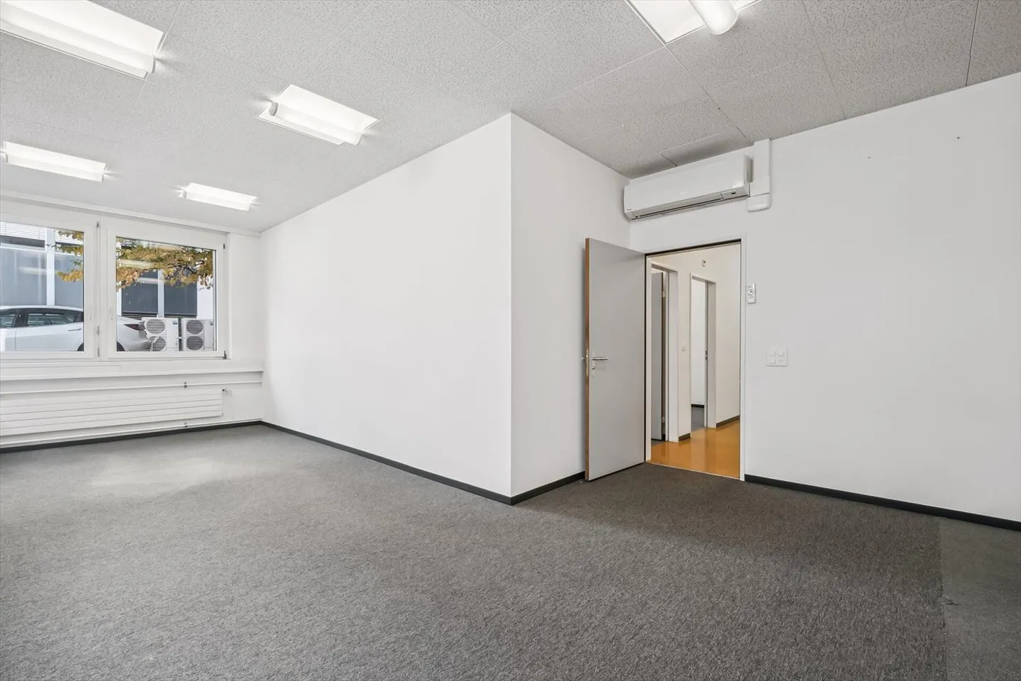 Office - Photo 4 of 13