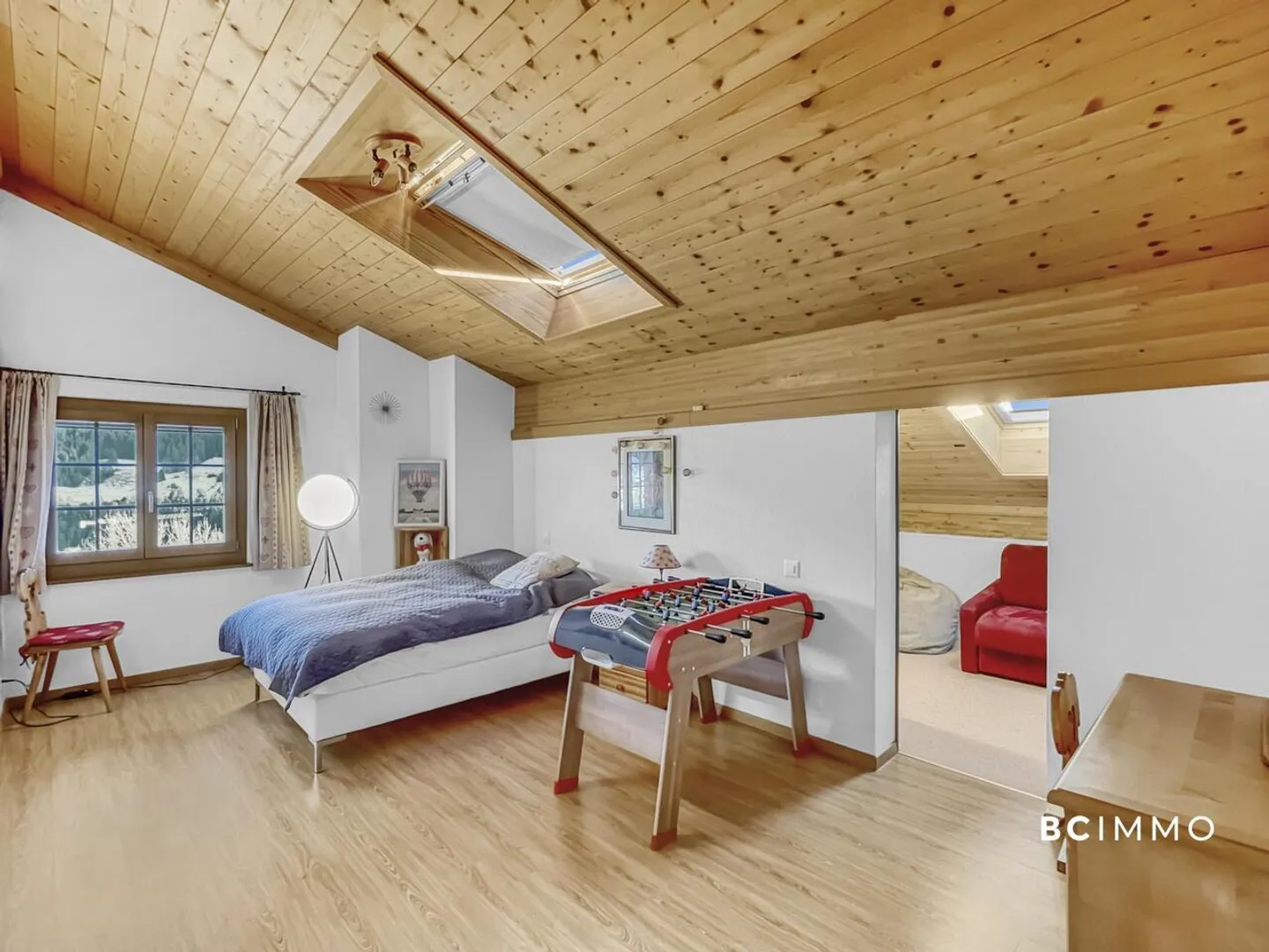 Superbo attico duplex con vista panoramica sul Pays d'Enhaut | Esclusiva BC IMMO - Foto 6 di 12