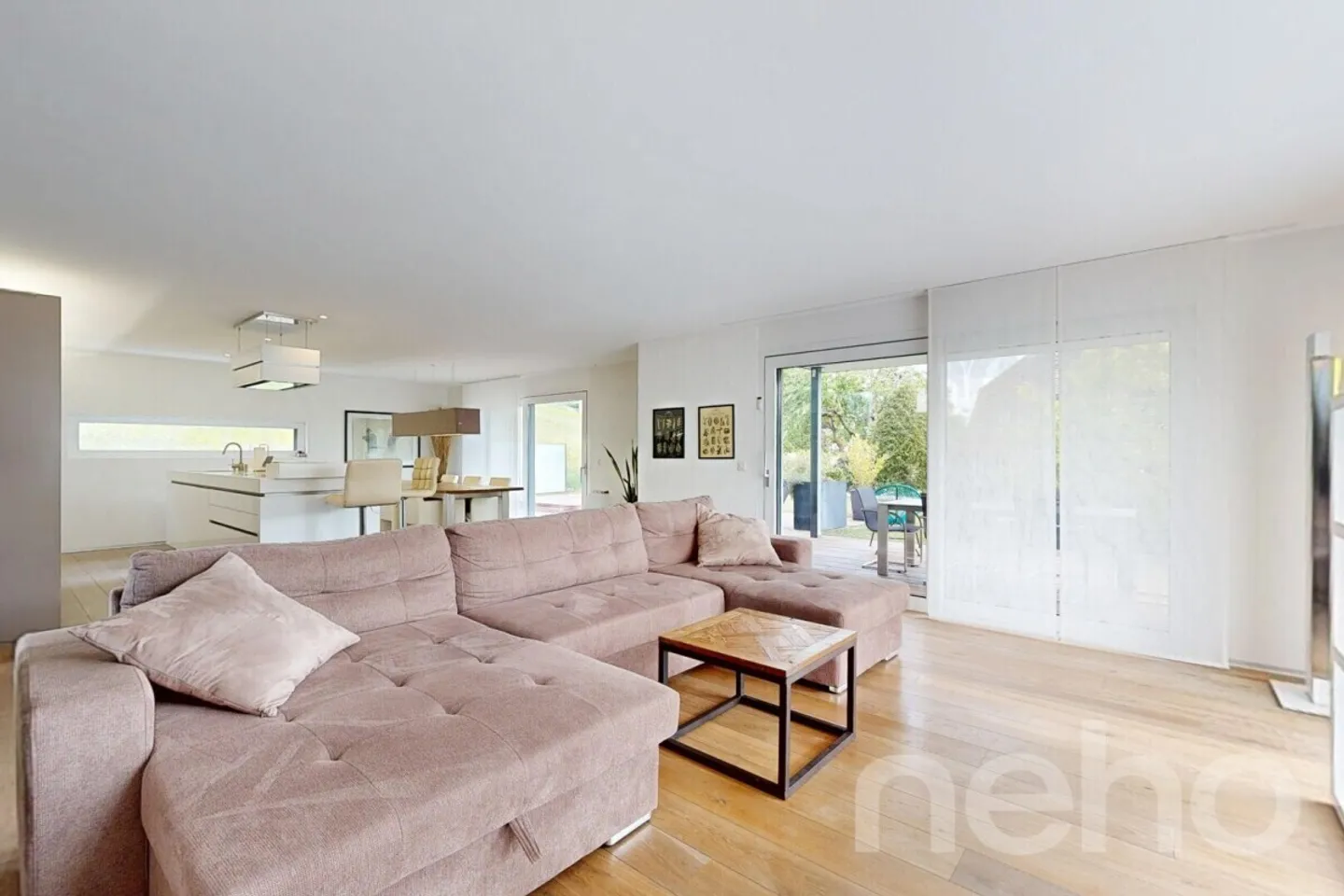 Opportunité unique : Maison individuelle de 6,5 pièces de haute qualité - Photo 2 sur 12