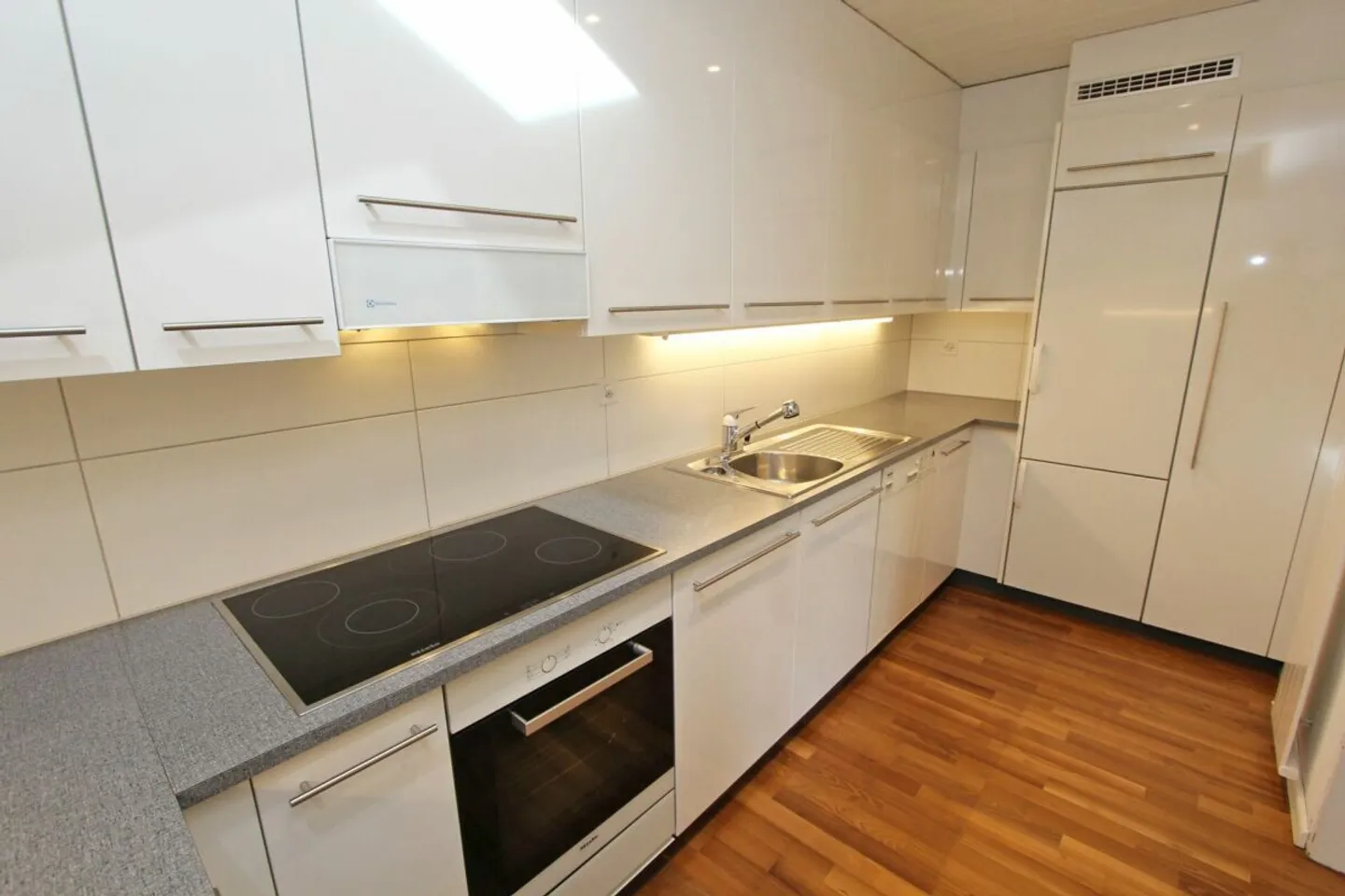 Münchenstein Schaulistrasse 4 - Photo 3 sur 14