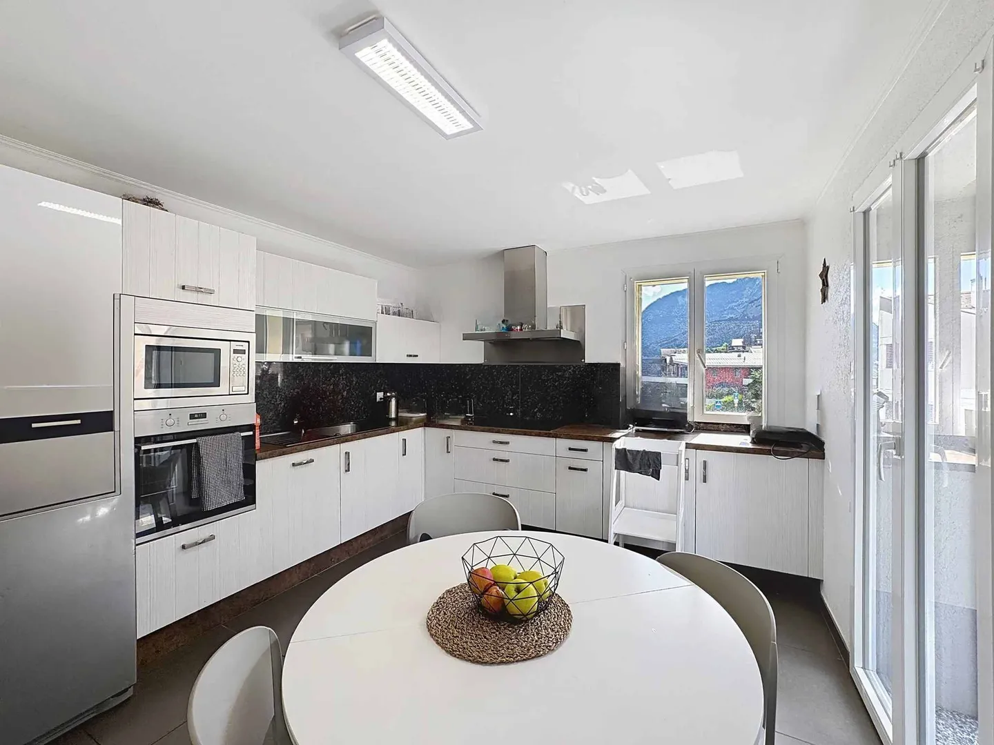 Superbe duplex attique à Erde, un véritable havre de paix - Photo 4 sur 11