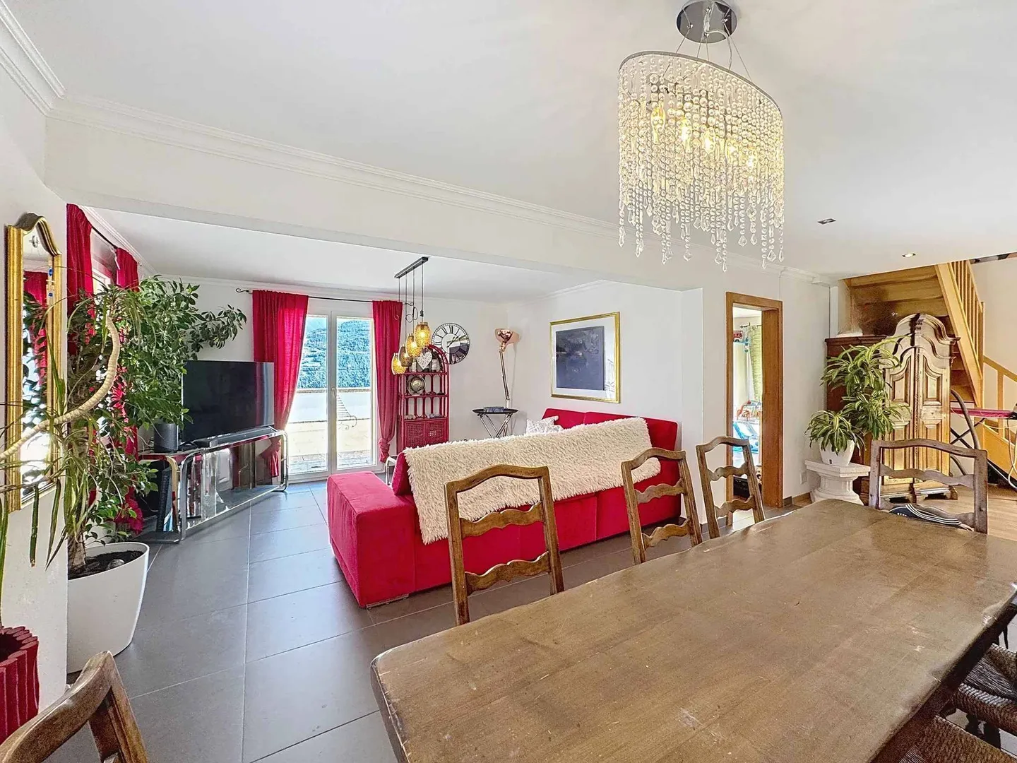 Superbe duplex attique à Erde, un véritable havre de paix - Photo 2 sur 11