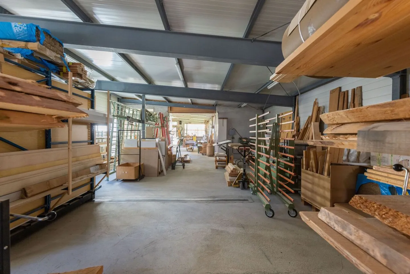 Commercial Space in Cebbia - Photo 4 of 5