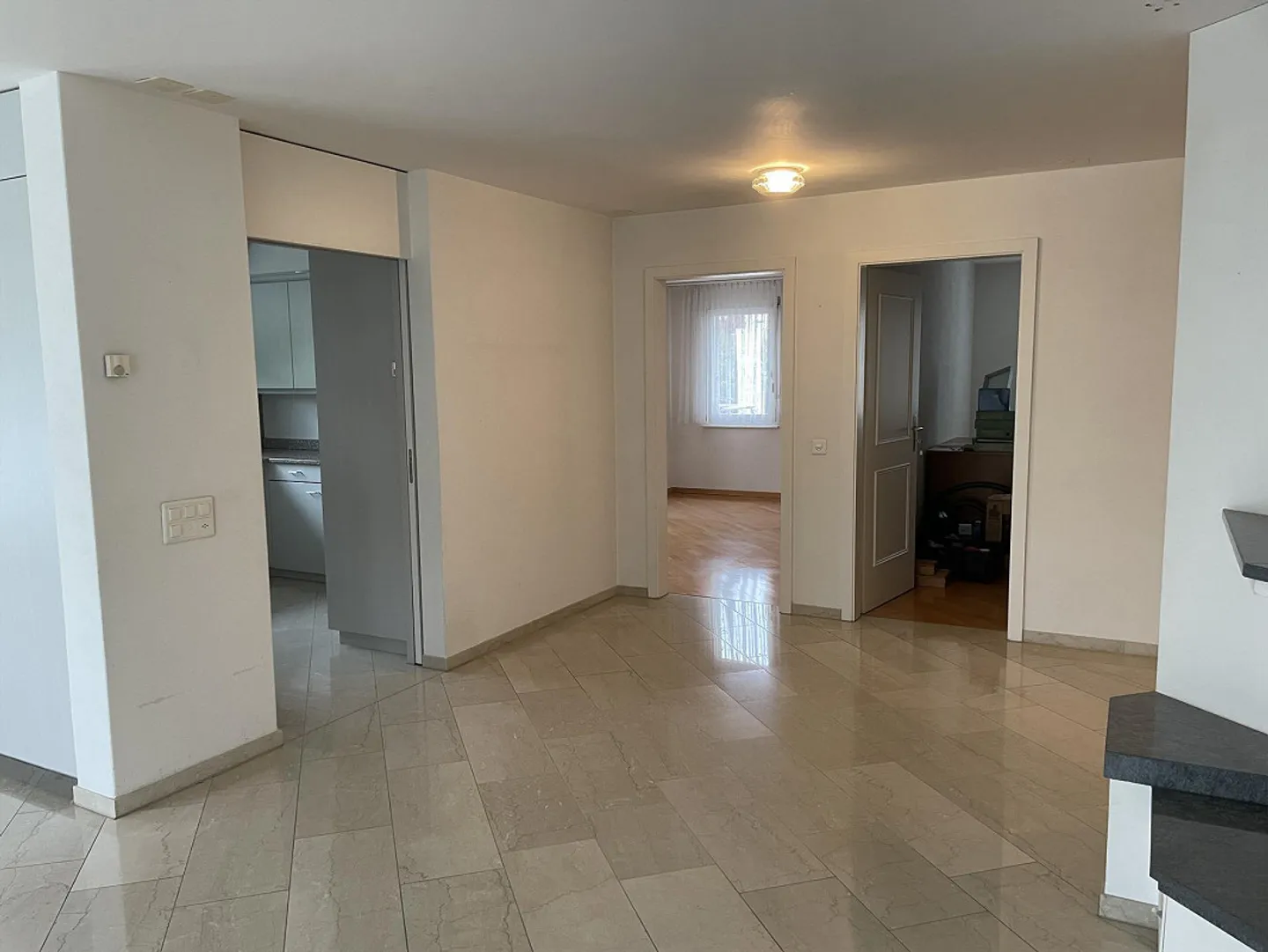 Expérience de vie spacieuse près du lac de Zurich - Photo 4 sur 9