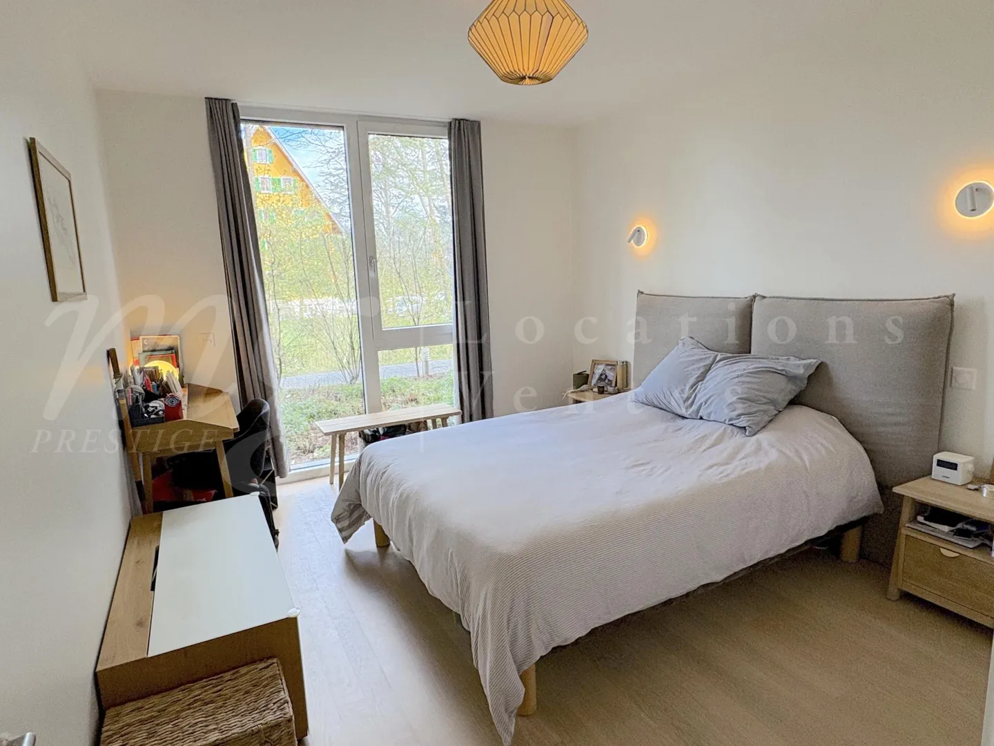 Charming Apartment with Terrace - Photo 9 of 13