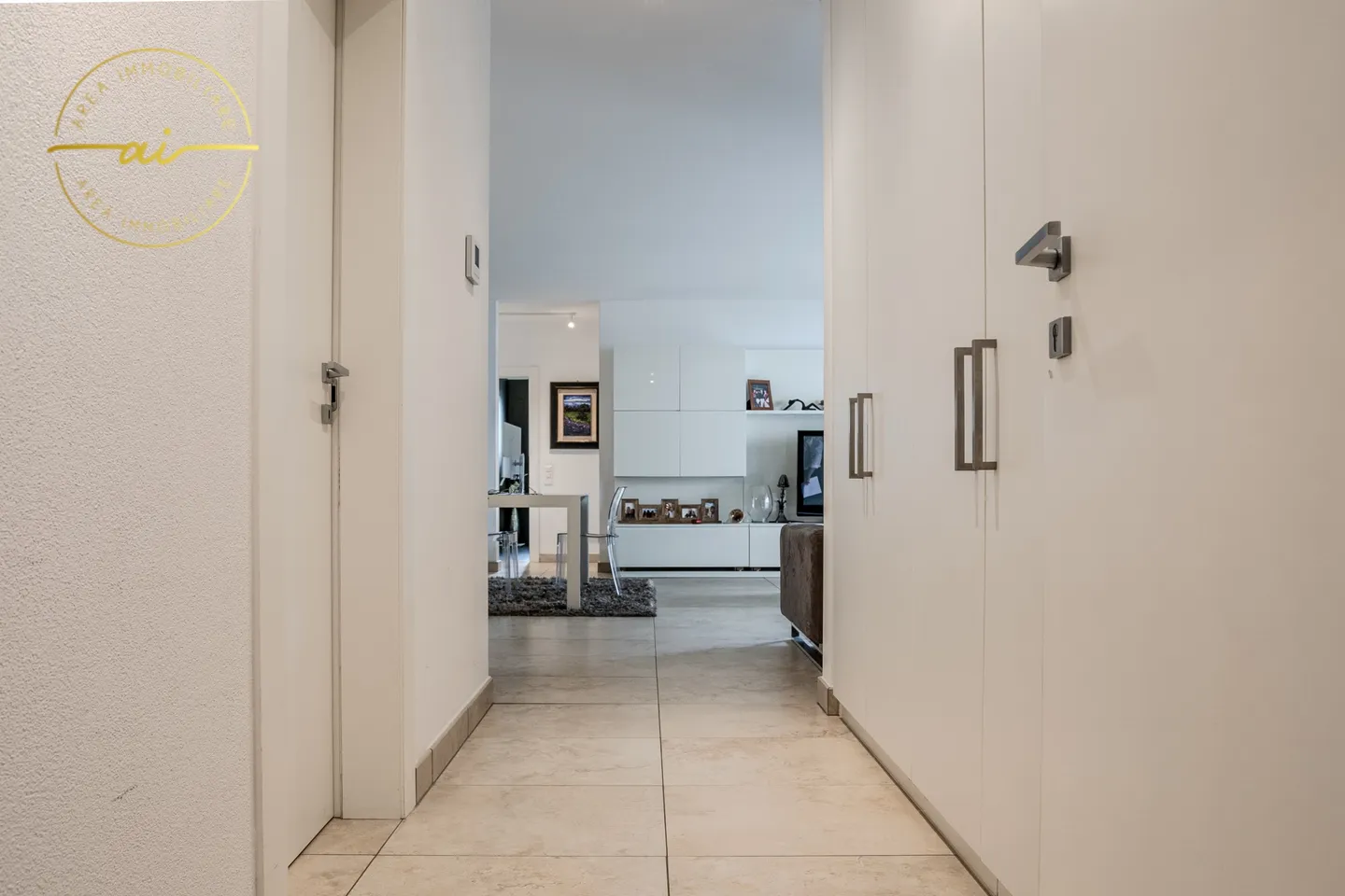 MODERN APARTMENT 5.5 ROOMS WITH GARDEN IN BELLINZONA - Photo 5 of 13