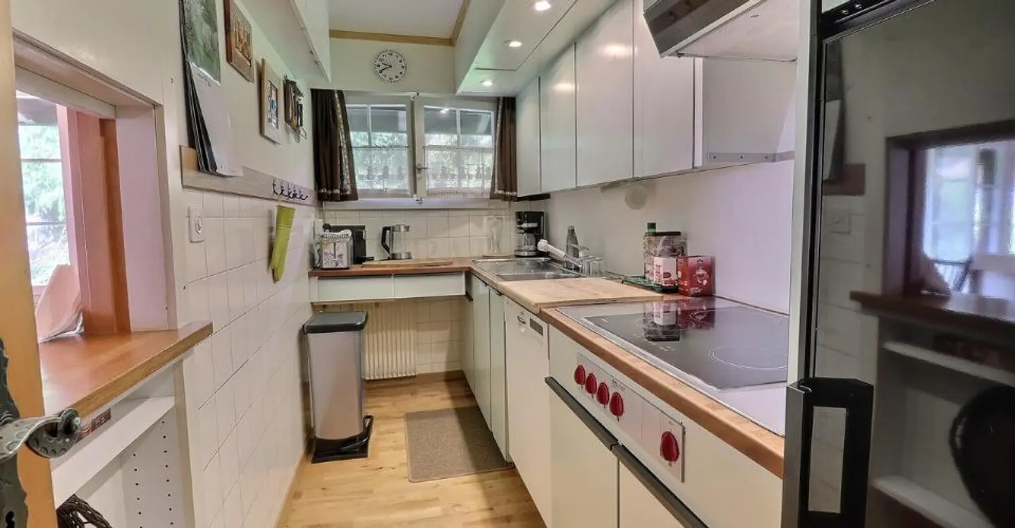 Seltenheit! Baugrundstück mit Chalet zur Renovierung - Foto 3 von 6