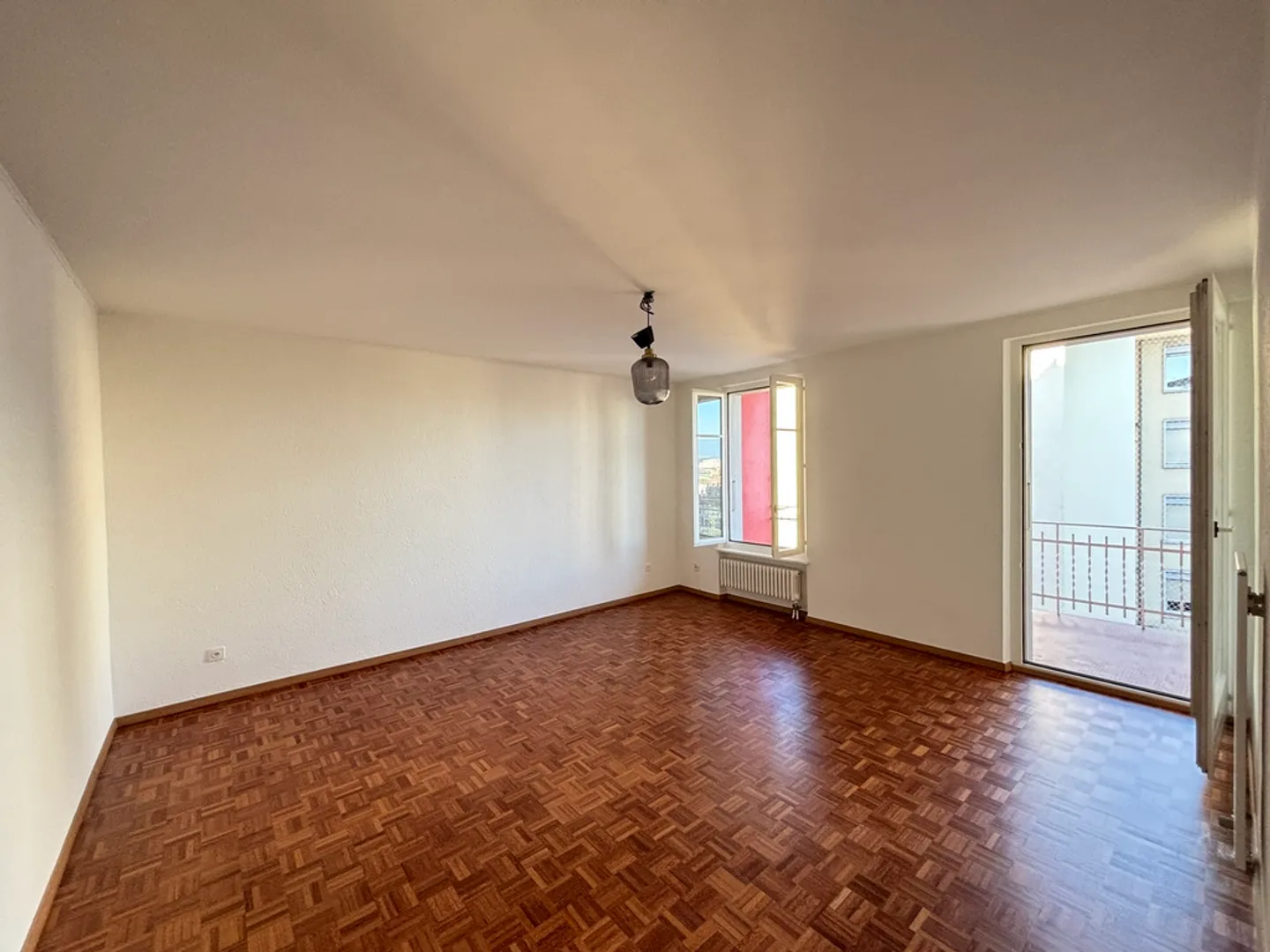 Helles 3-Zimmer-Apartment mit Balkon - Foto 3 von 8